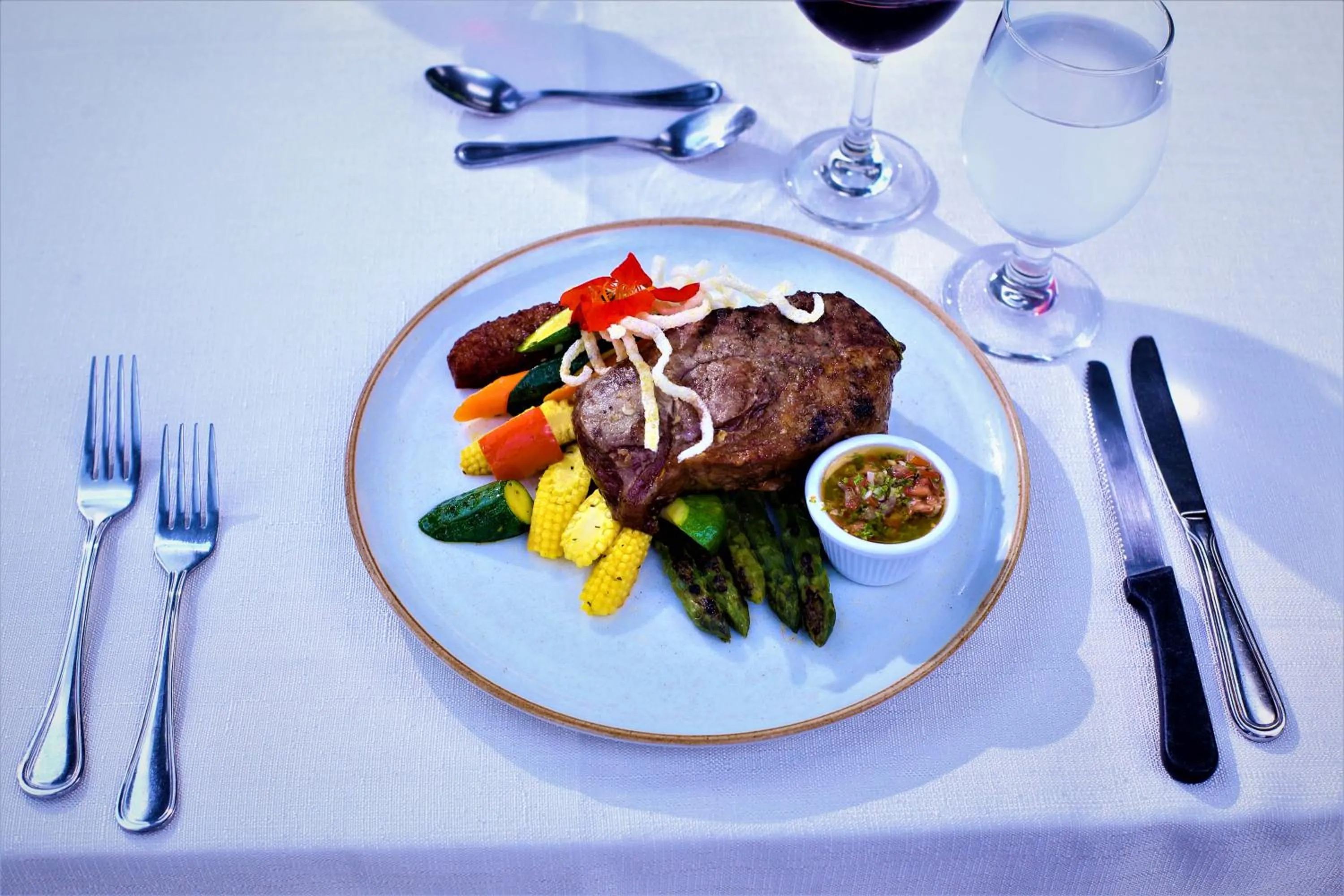 Food and drinks in Arenal Paraiso Resort Spa & Thermo Mineral Hot Springs