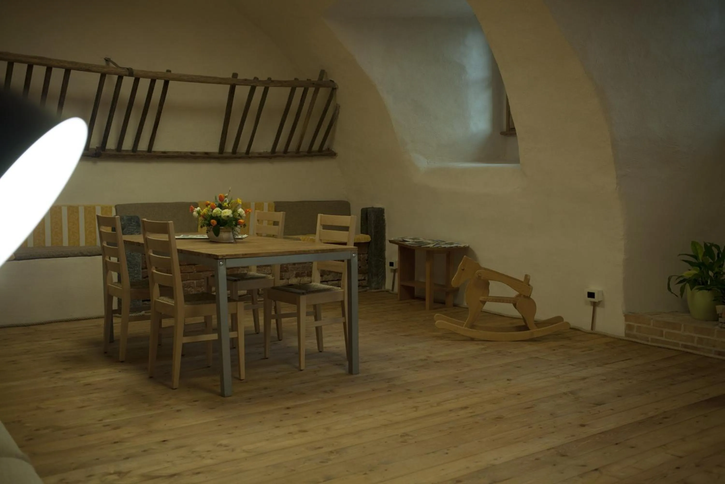 Communal lounge/ TV room in Ostello del Monastero