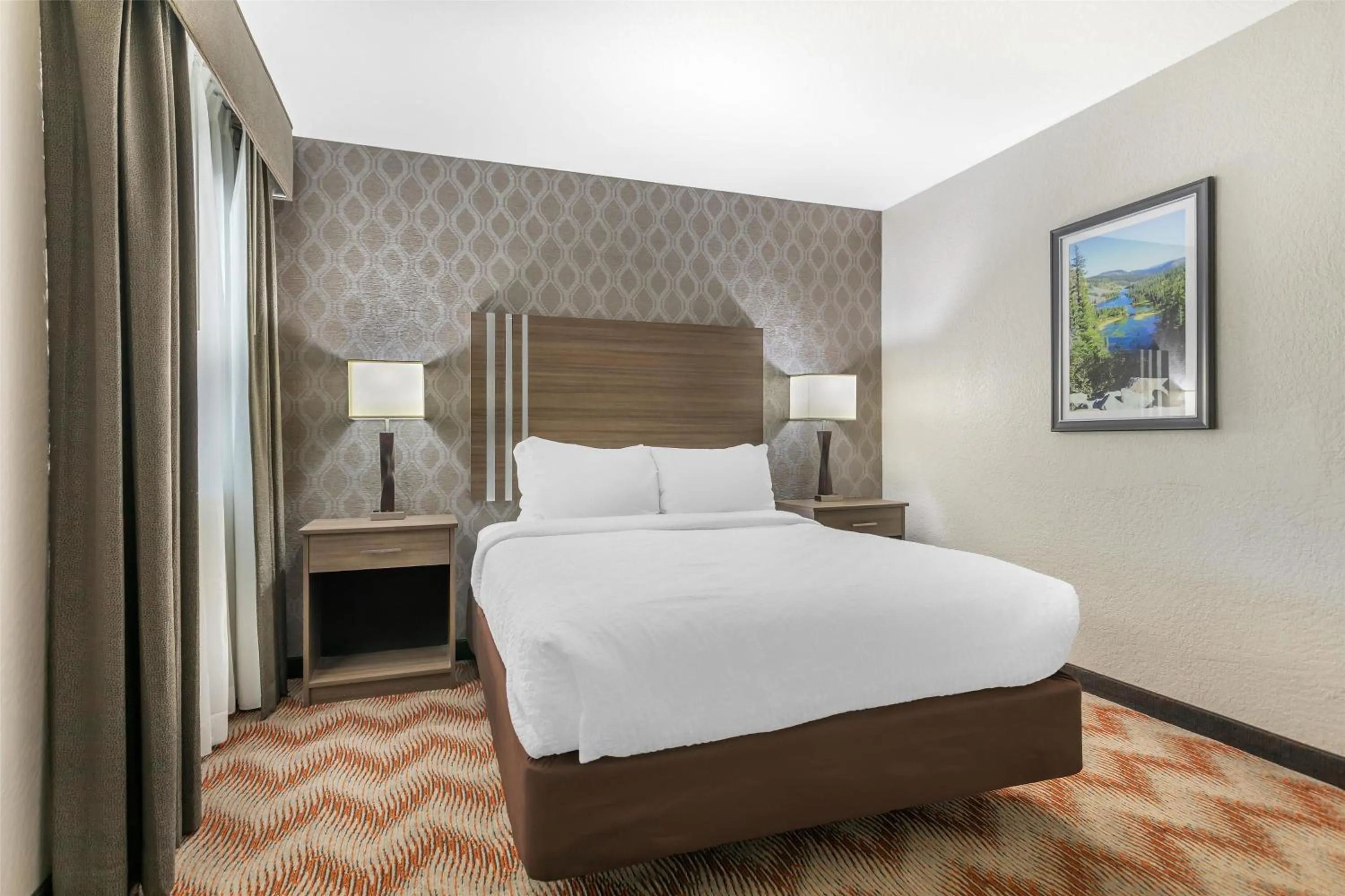 Photo of the whole room, Bed in Best Western Plus Sonora Oaks Hotel and Conference Center