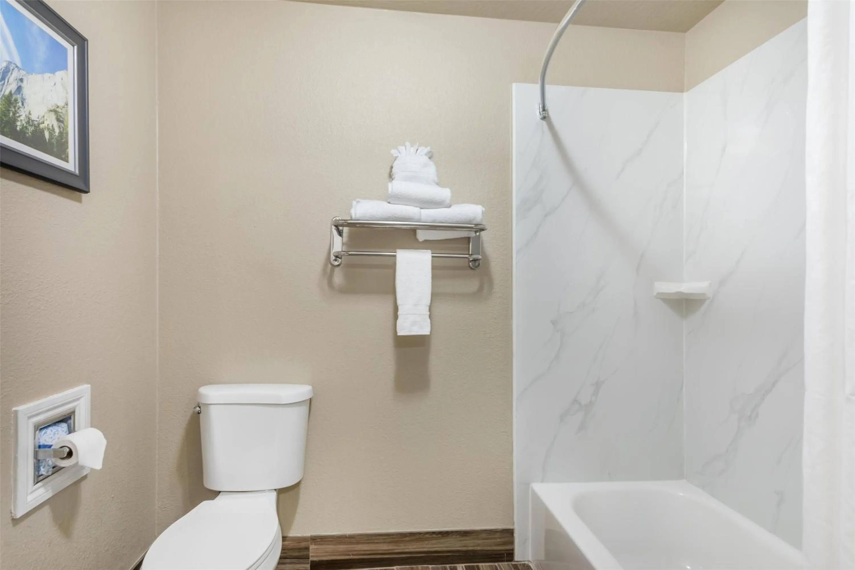 Bathroom in Best Western Plus Sonora Oaks Hotel and Conference Center