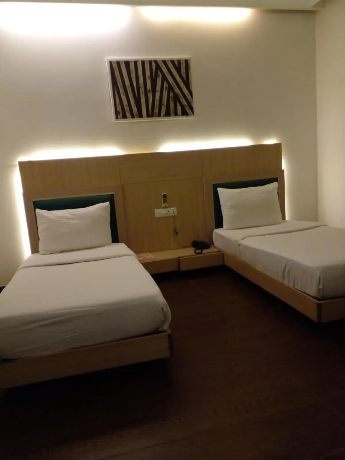 Bedroom, Bed in Kingston Resort