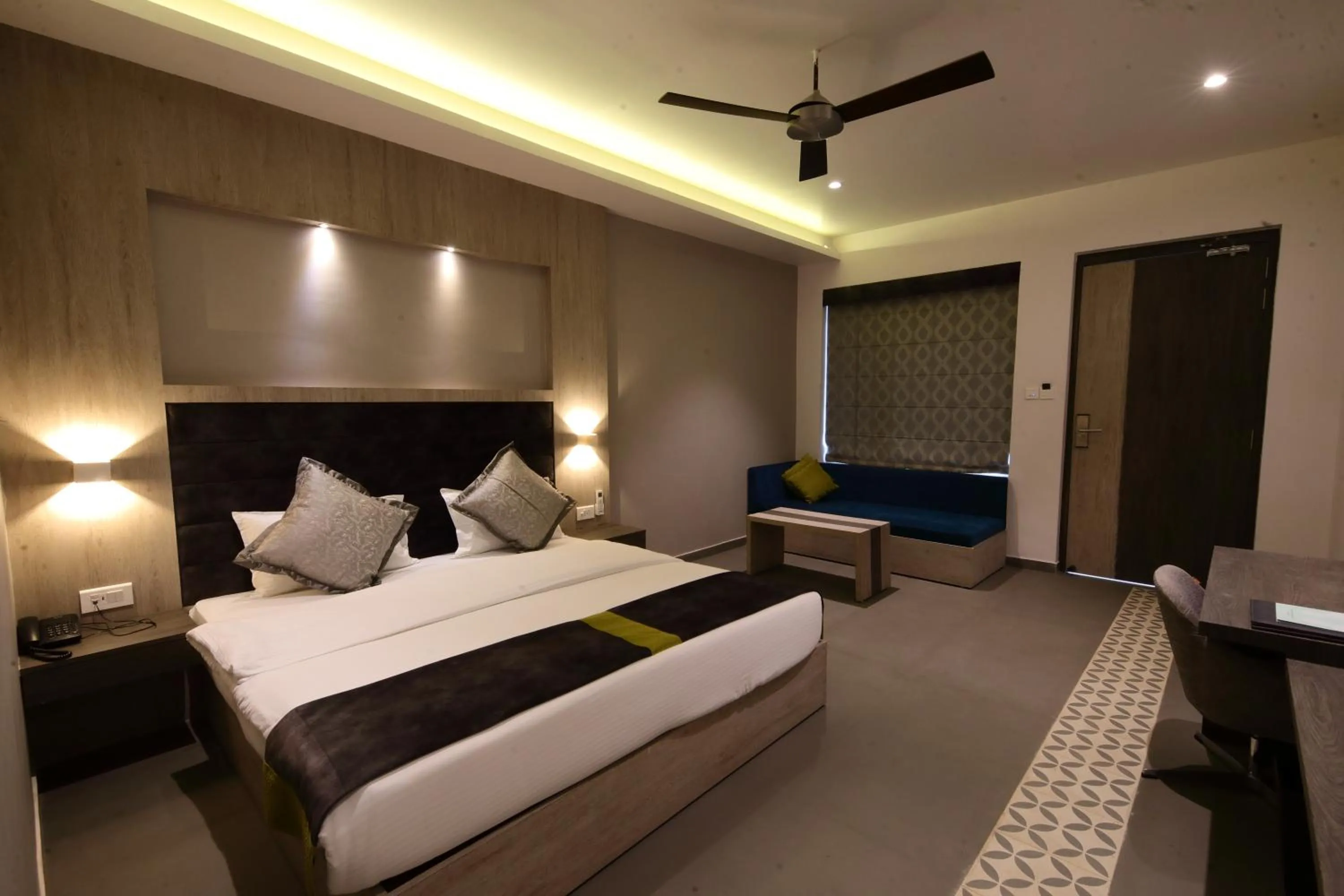 Bedroom, Bed in Kingston Resort
