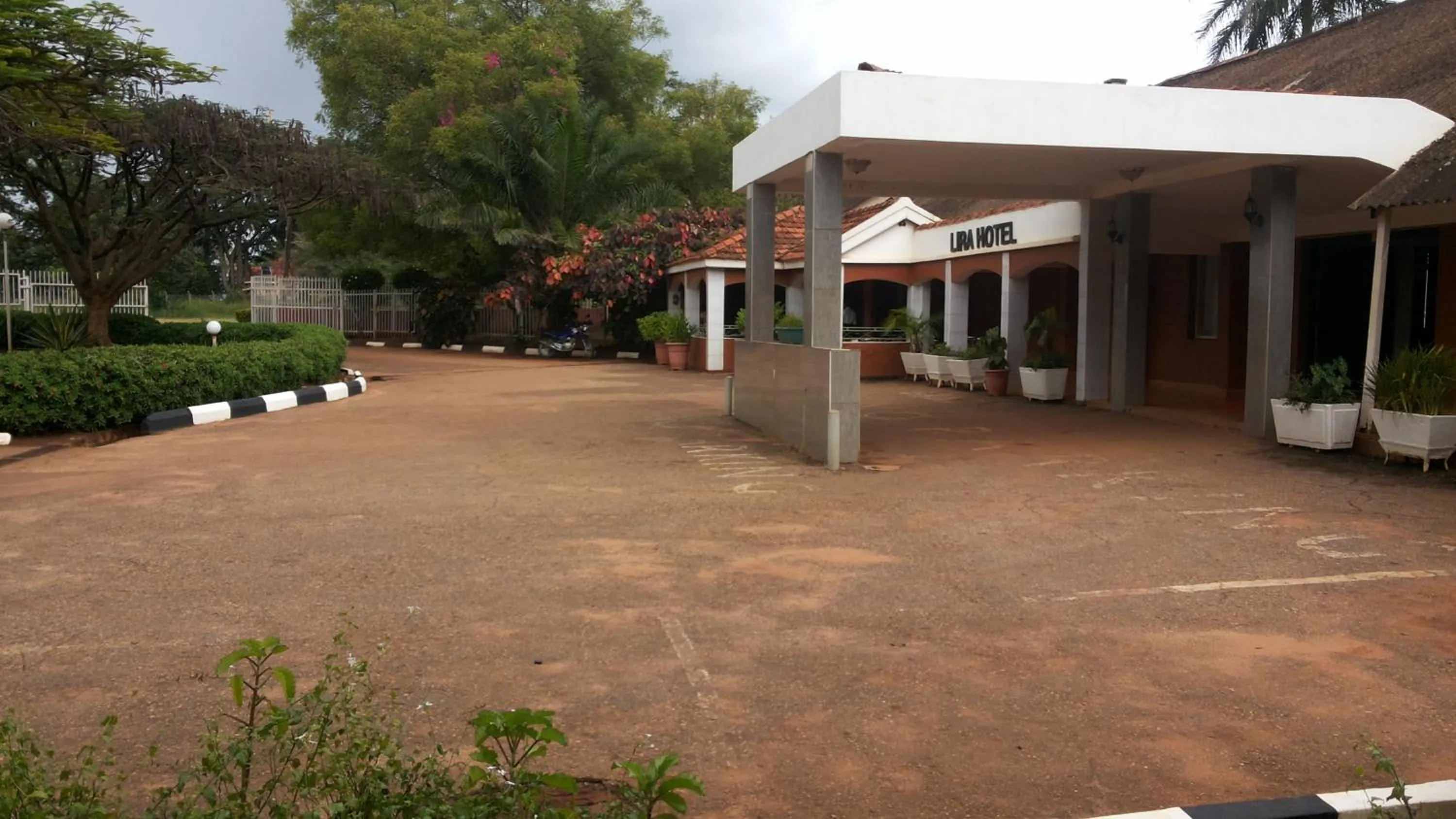 Facade/entrance in St Lira Hotel