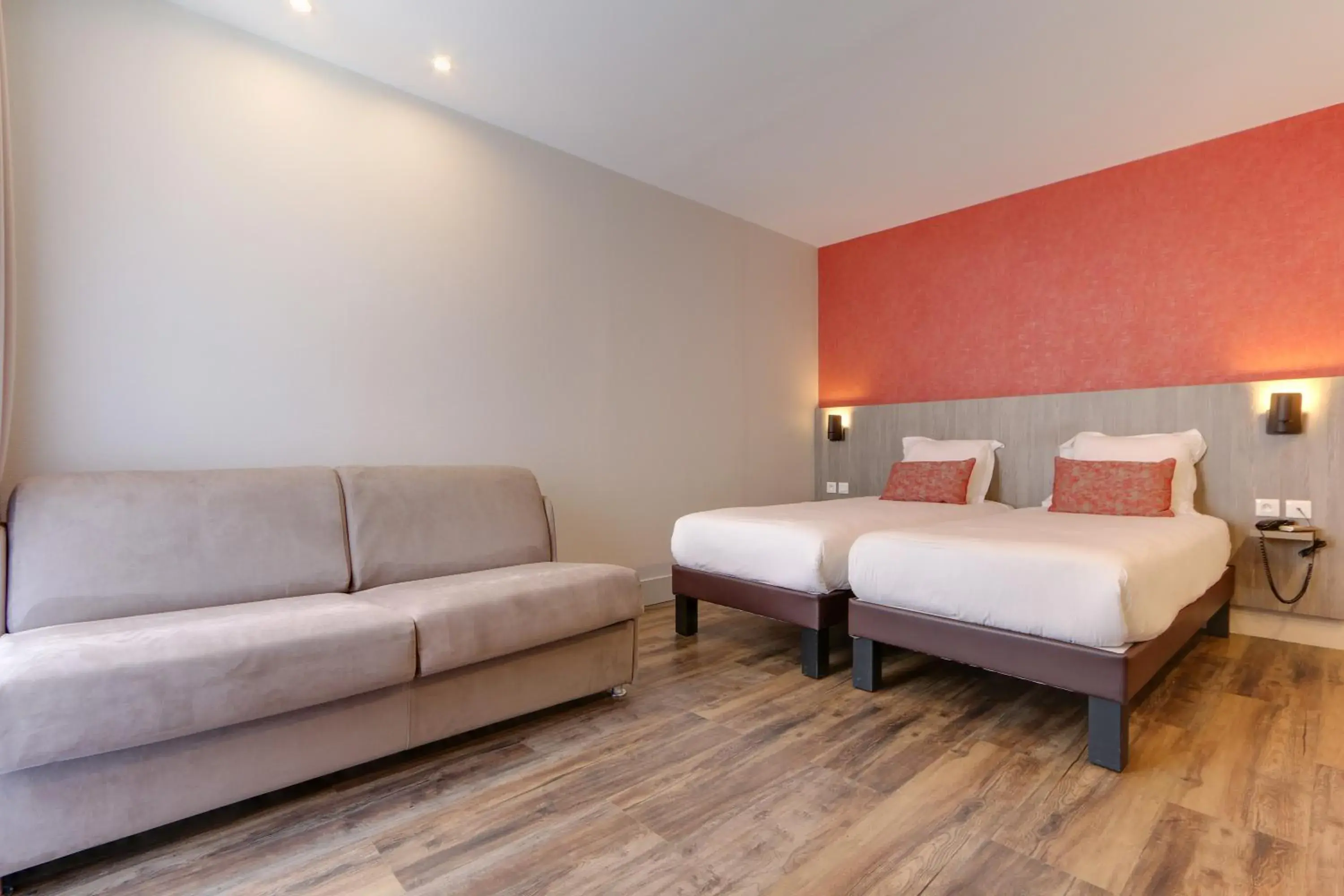 Bed in Sure Hotel by Best Western Paris Gare du Nord Bed in Sure Hotel by Best Western Paris Gare du Nord