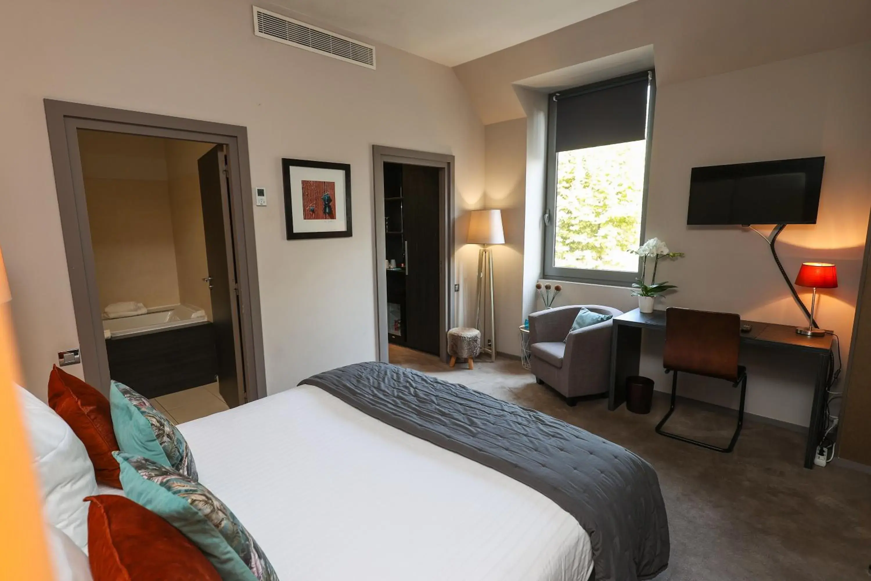 Superior Double Room in Hôtel Château de Lacan Superior Double Room in Hôtel Château de Lacan