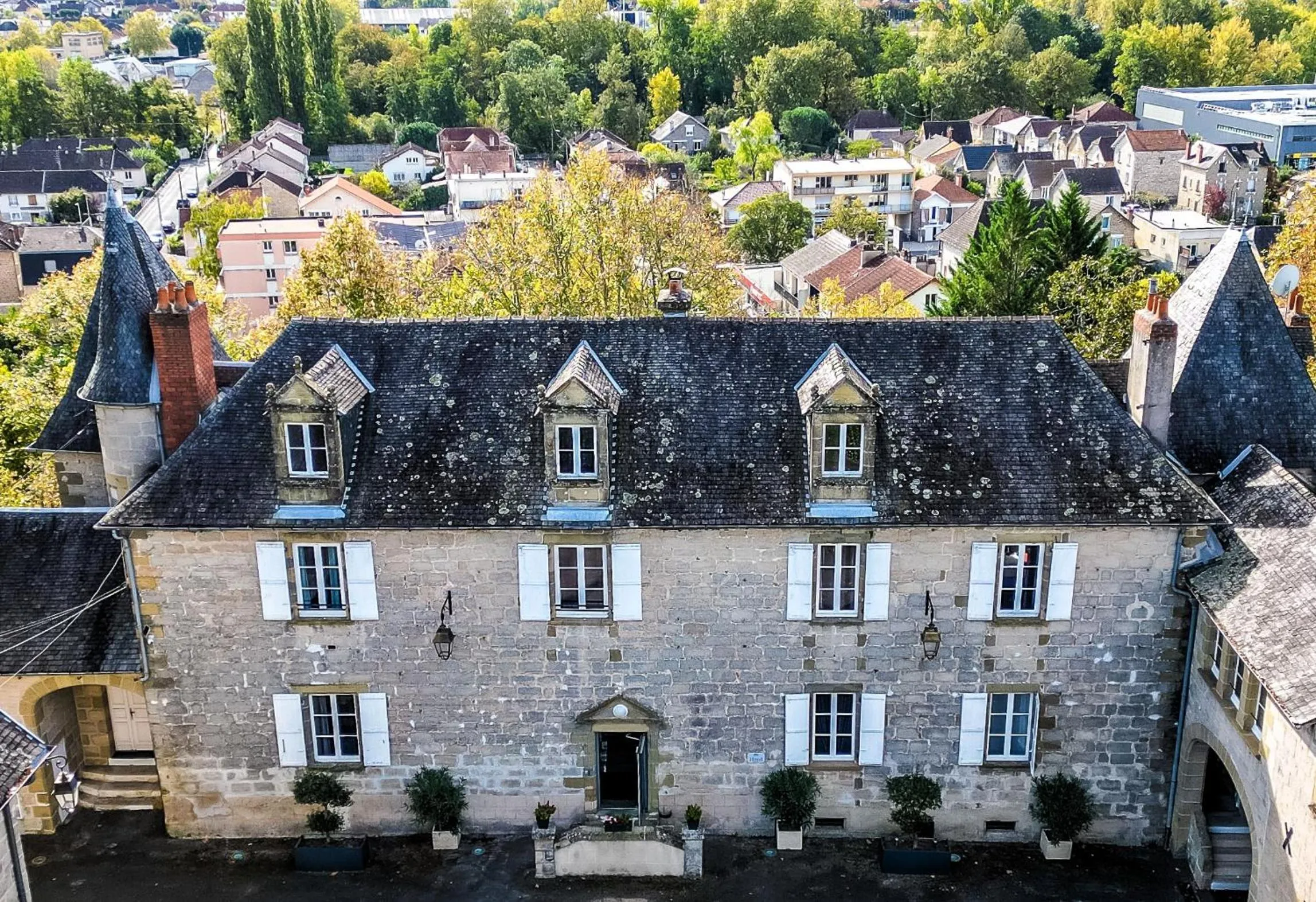 Property building in Hôtel Château de Lacan