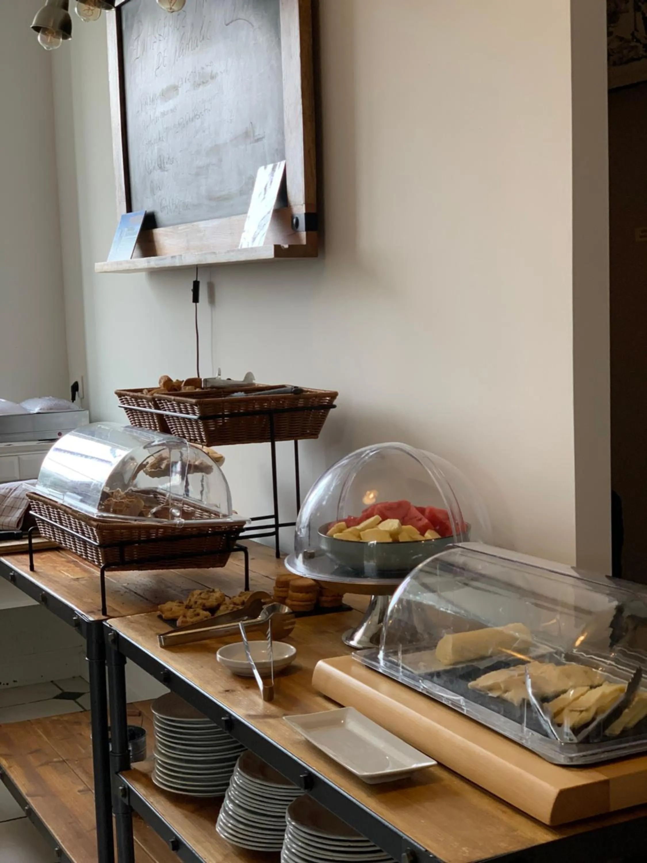 Breakfast in Manoir De Rigourdaine