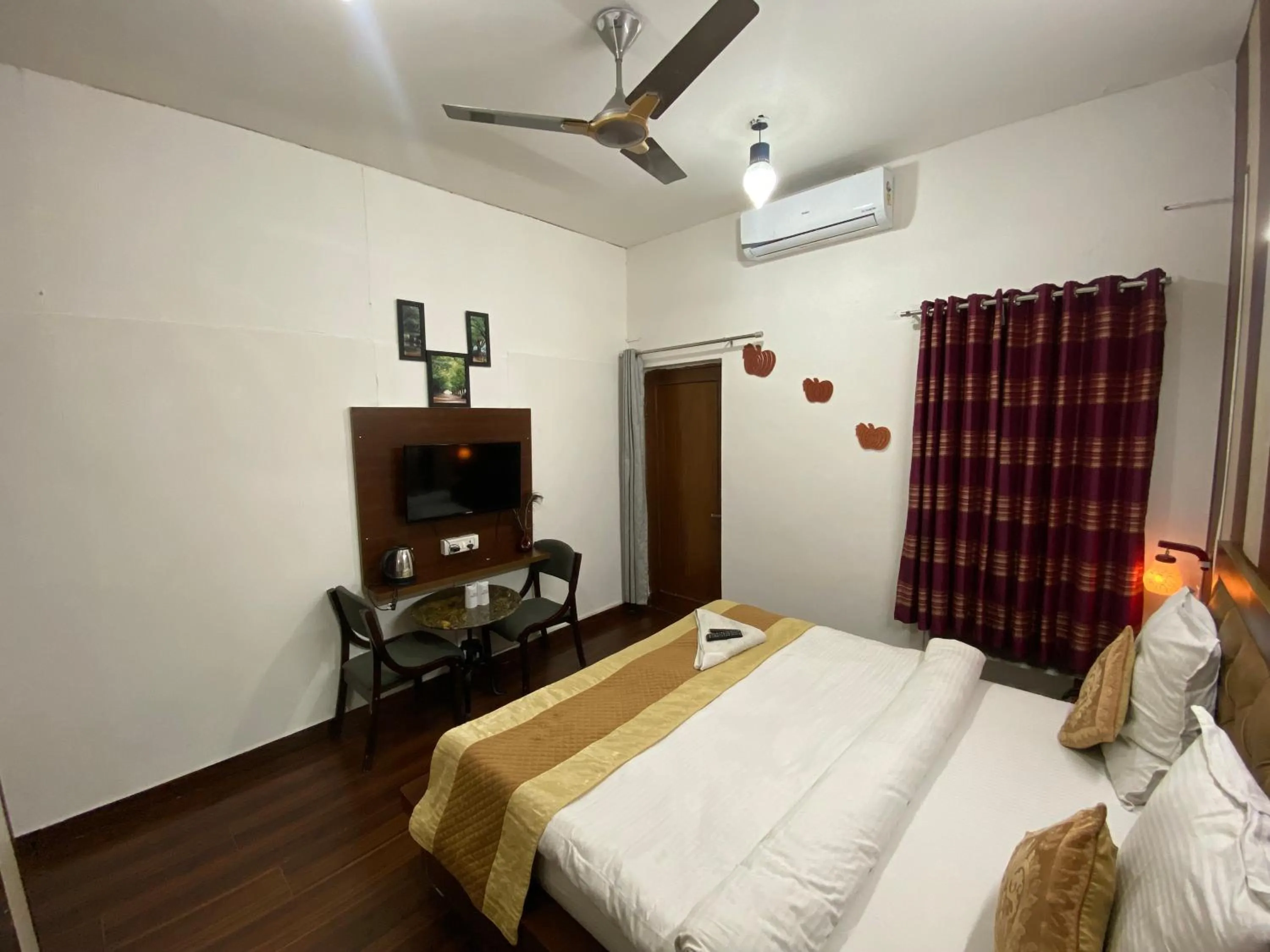 Bed in Golden Homestay