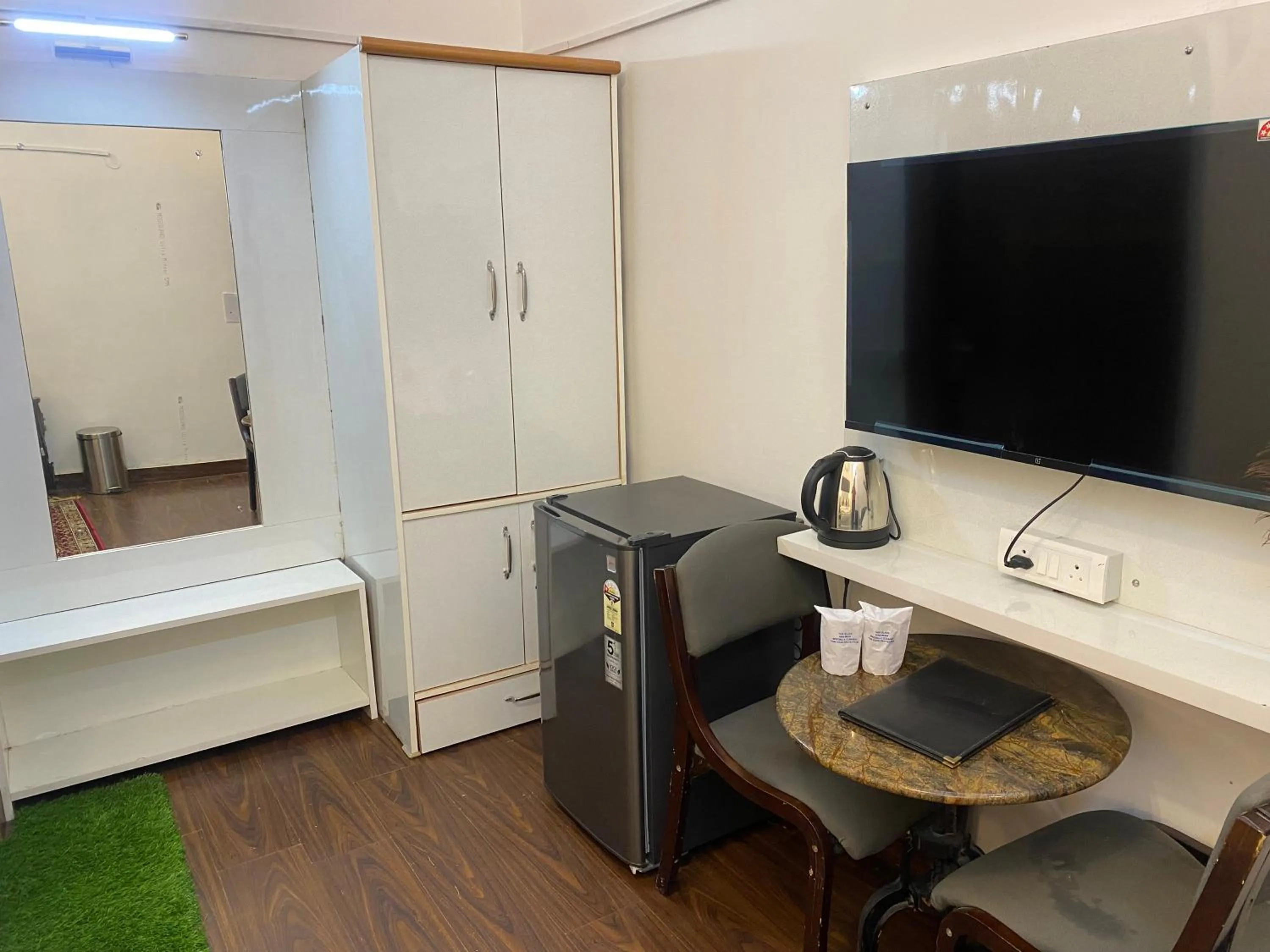 TV and multimedia in Golden Homestay