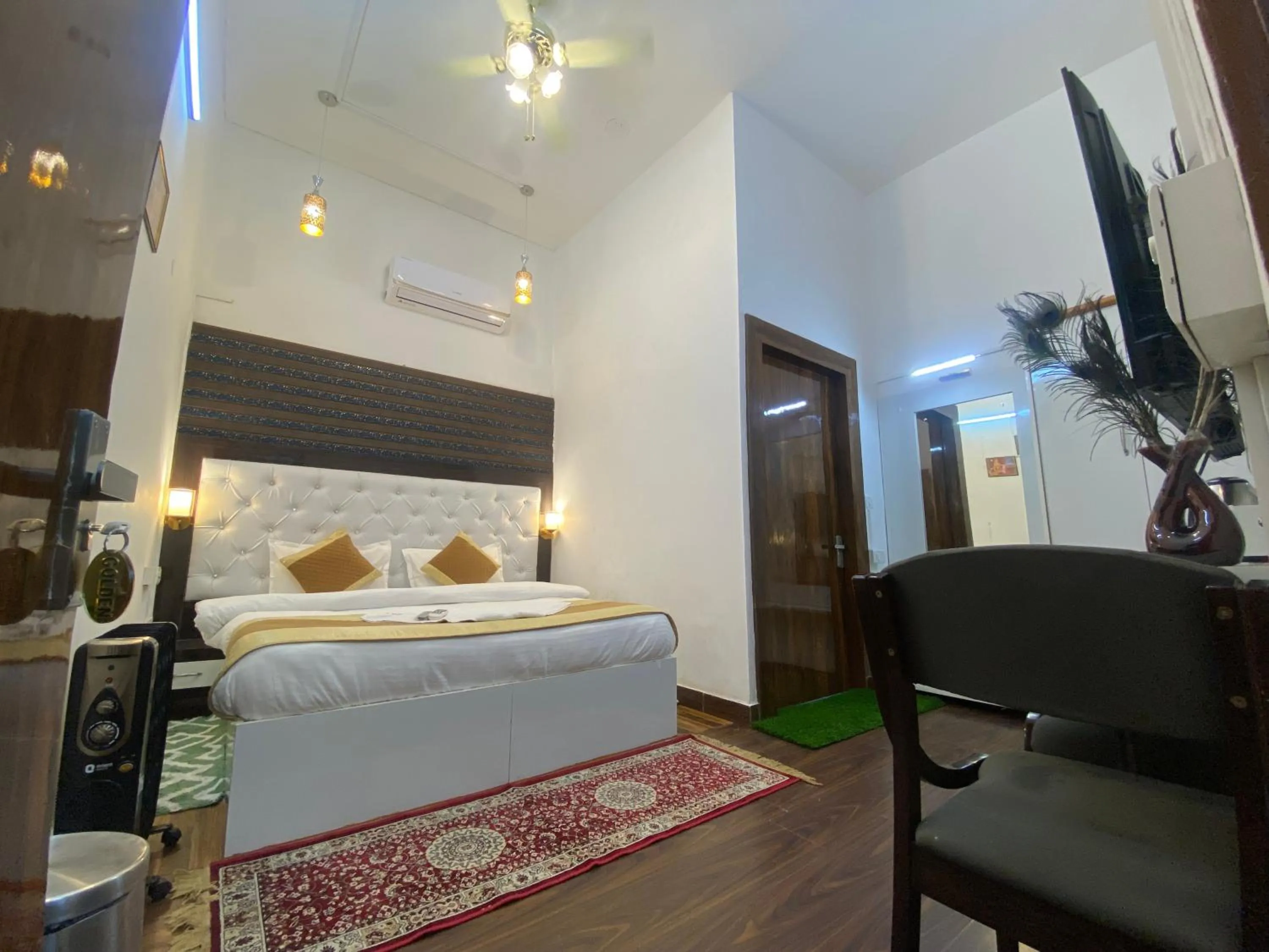 TV and multimedia in Golden Homestay