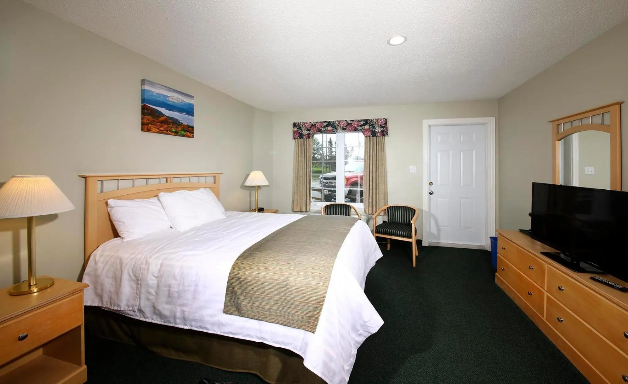 Guests, Bed in Fisherman's Landing Inn