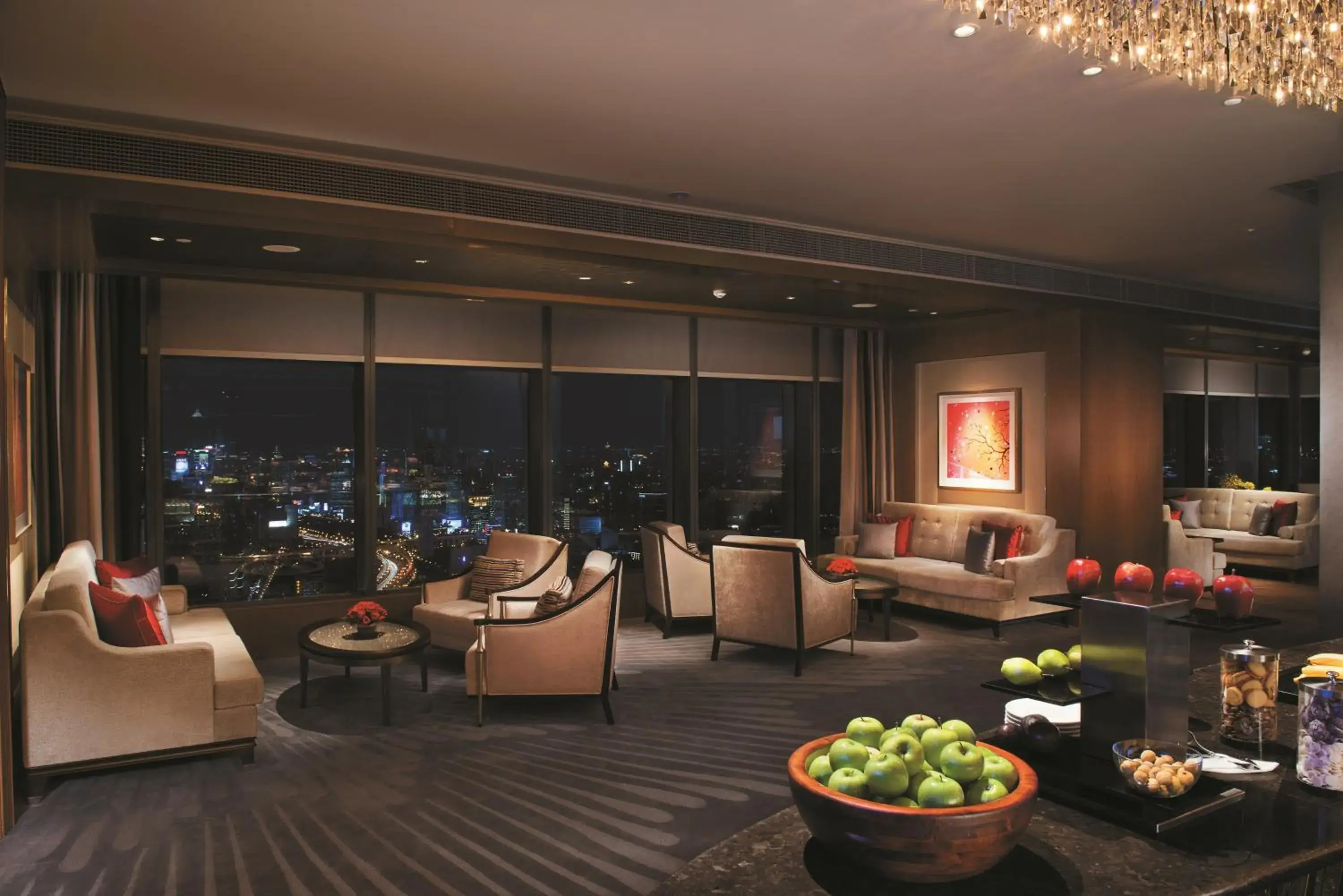 Lobby or reception in Jing An Shangri-La, Shanghai - sits centrally amid Puxi's iconic landmarks, uniquely positioned nearby Jing'an Temple Lobby or reception in Jing An Shangri-La, Shanghai - sits centrally amid Puxi's iconic landmarks, uniquely positioned nearby Jing'an Temple