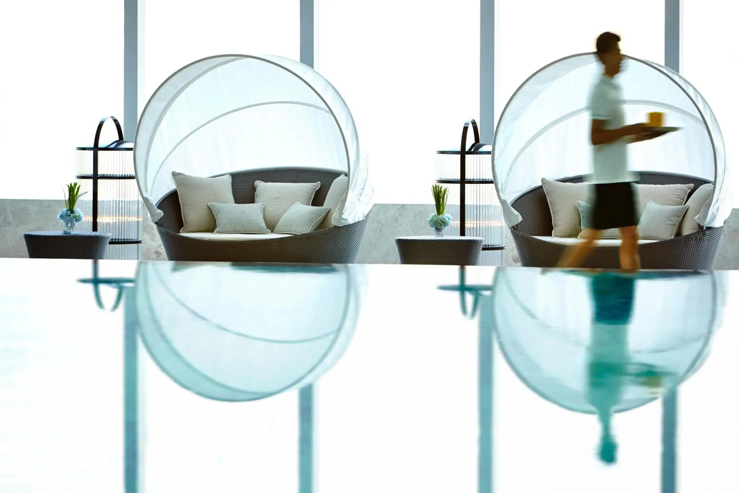 Swimming pool in Jing An Shangri-La, Shanghai - sits centrally amid Puxi's iconic landmarks, uniquely positioned nearby Jing'an Temple Swimming pool in Jing An Shangri-La, Shanghai - sits centrally amid Puxi's iconic landmarks, uniquely positioned nearby Jing'an Temple