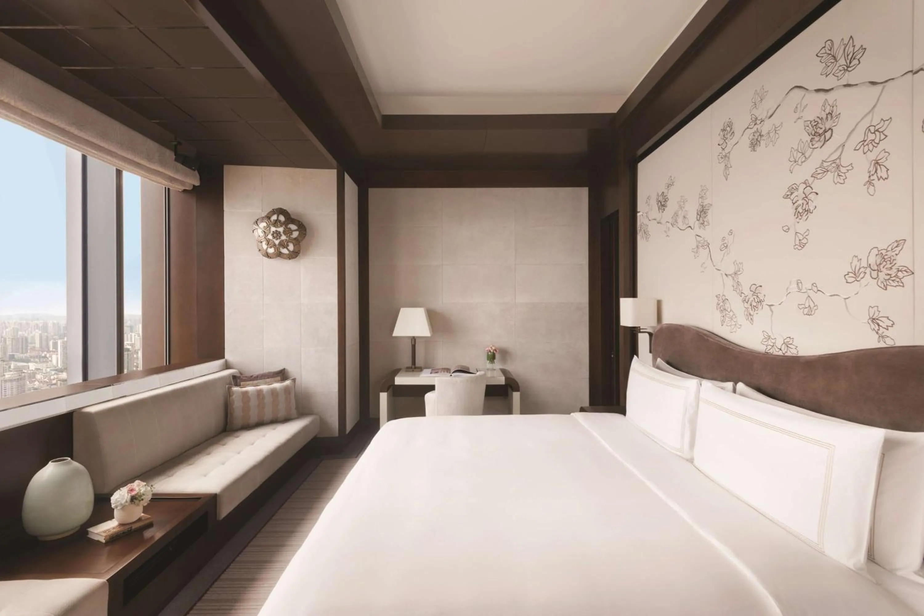 Photo of the whole room, Bed in Jing An Shangri-La, Shanghai - sits centrally amid Puxi's iconic landmarks, uniquely positioned nearby Jing'an Temple