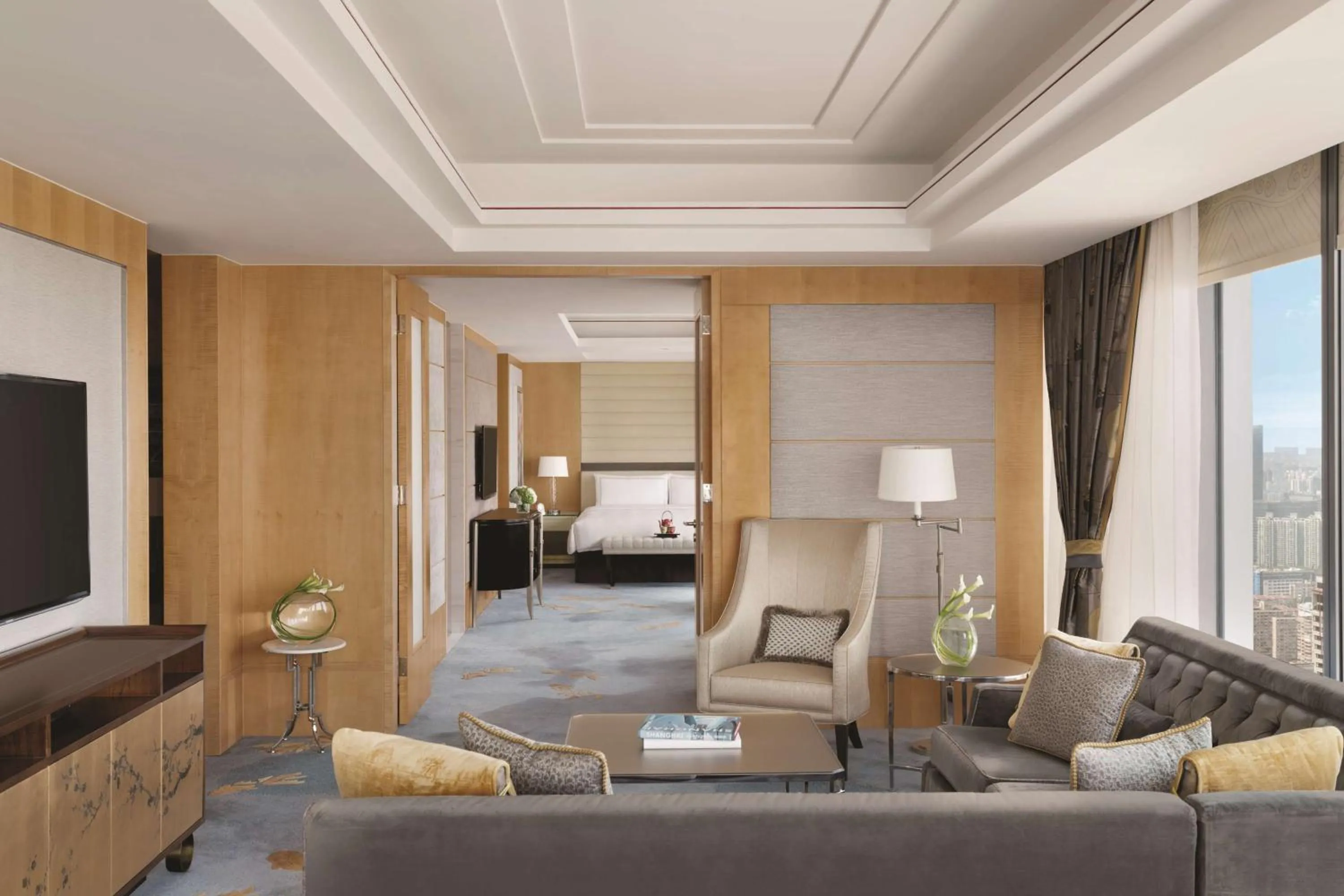 Photo of the whole room, Bed in Jing An Shangri-La, Shanghai - sits centrally amid Puxi's iconic landmarks, uniquely positioned nearby Jing'an Temple