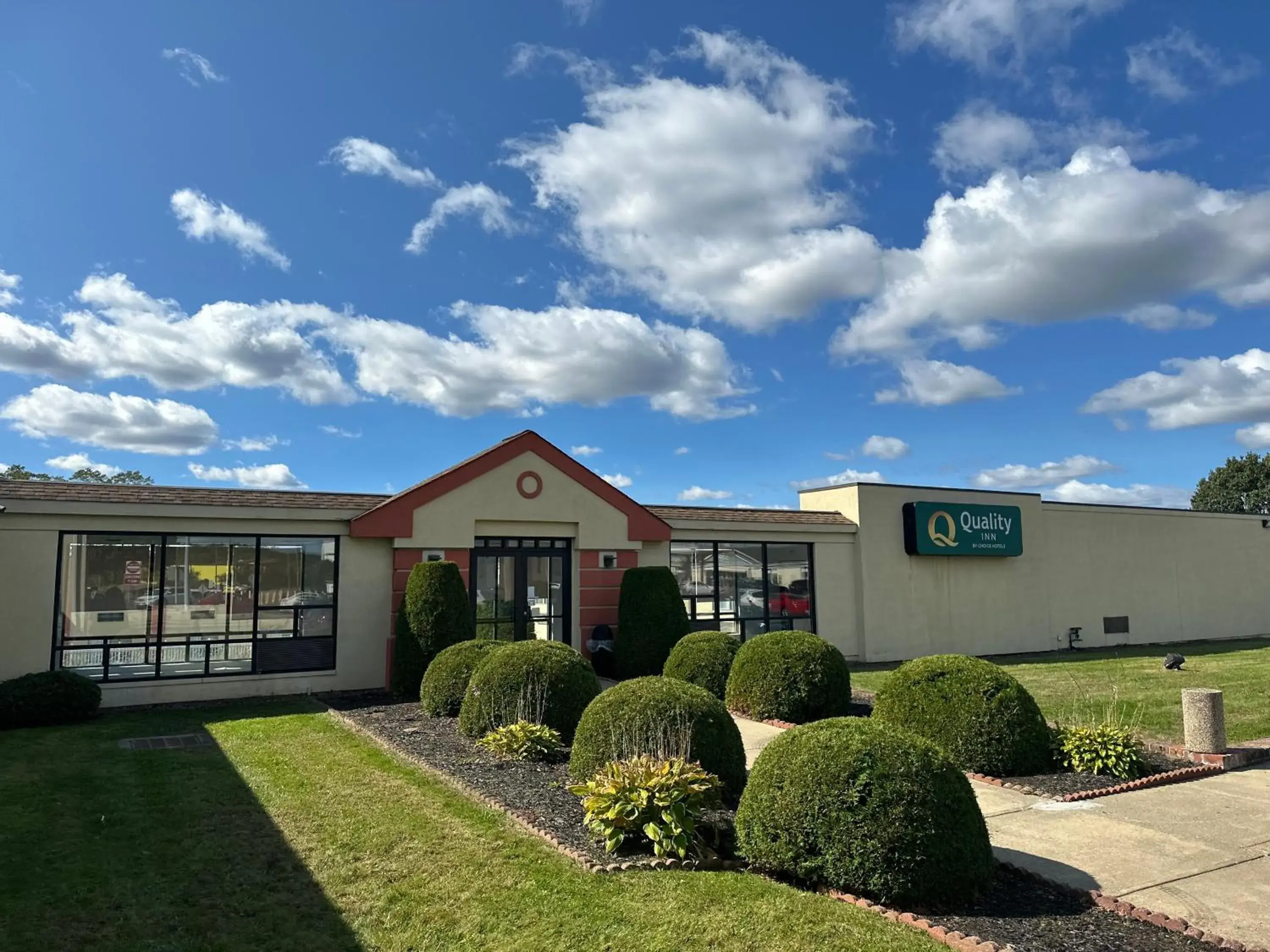 Property building in Quality Inn Seekonk-Providence Property building in Quality Inn Seekonk-Providence