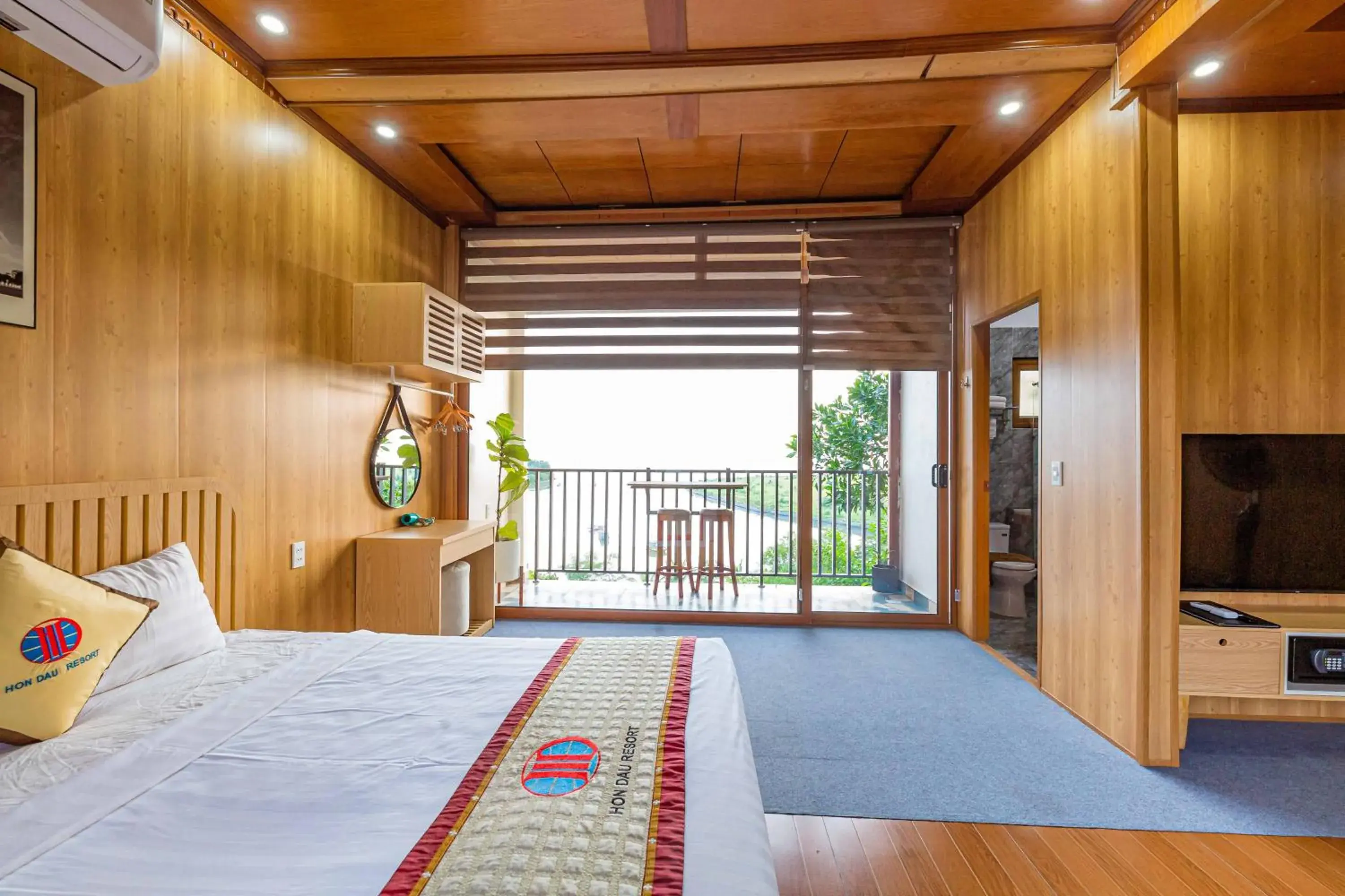 Bed in Hon Dau Resort Bed in Hon Dau Resort