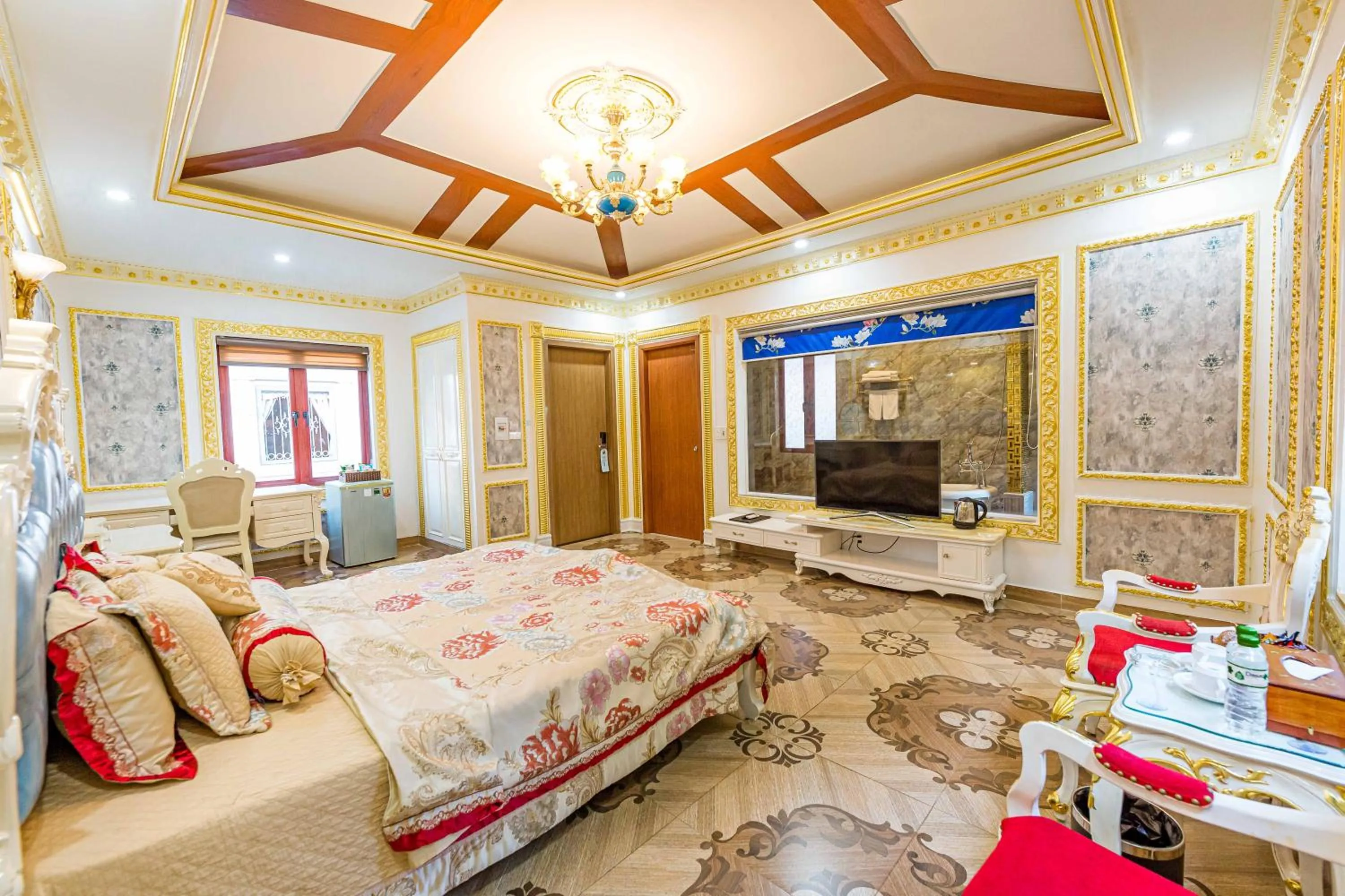 Bed in Hon Dau Resort