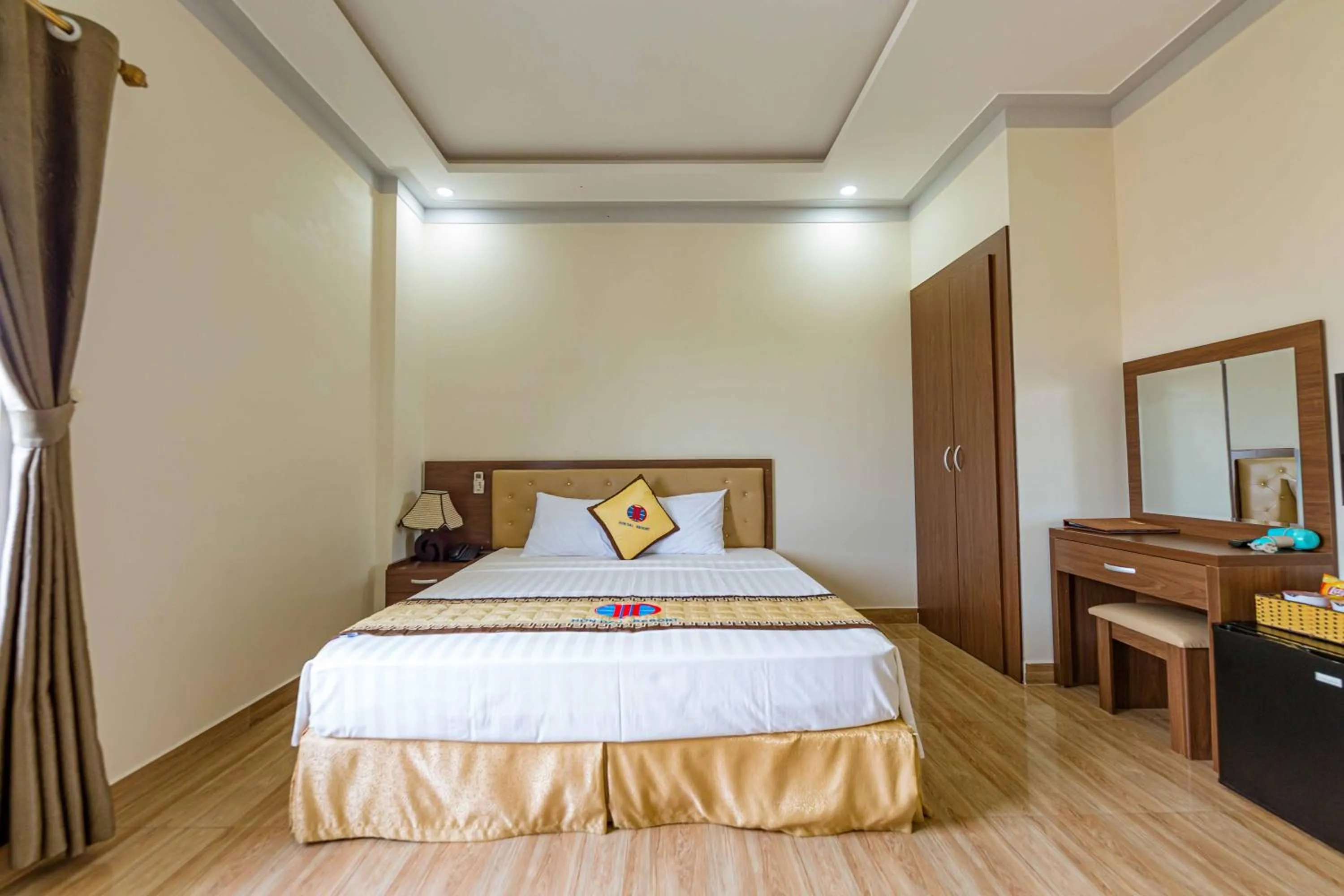 Bed in Hon Dau Resort