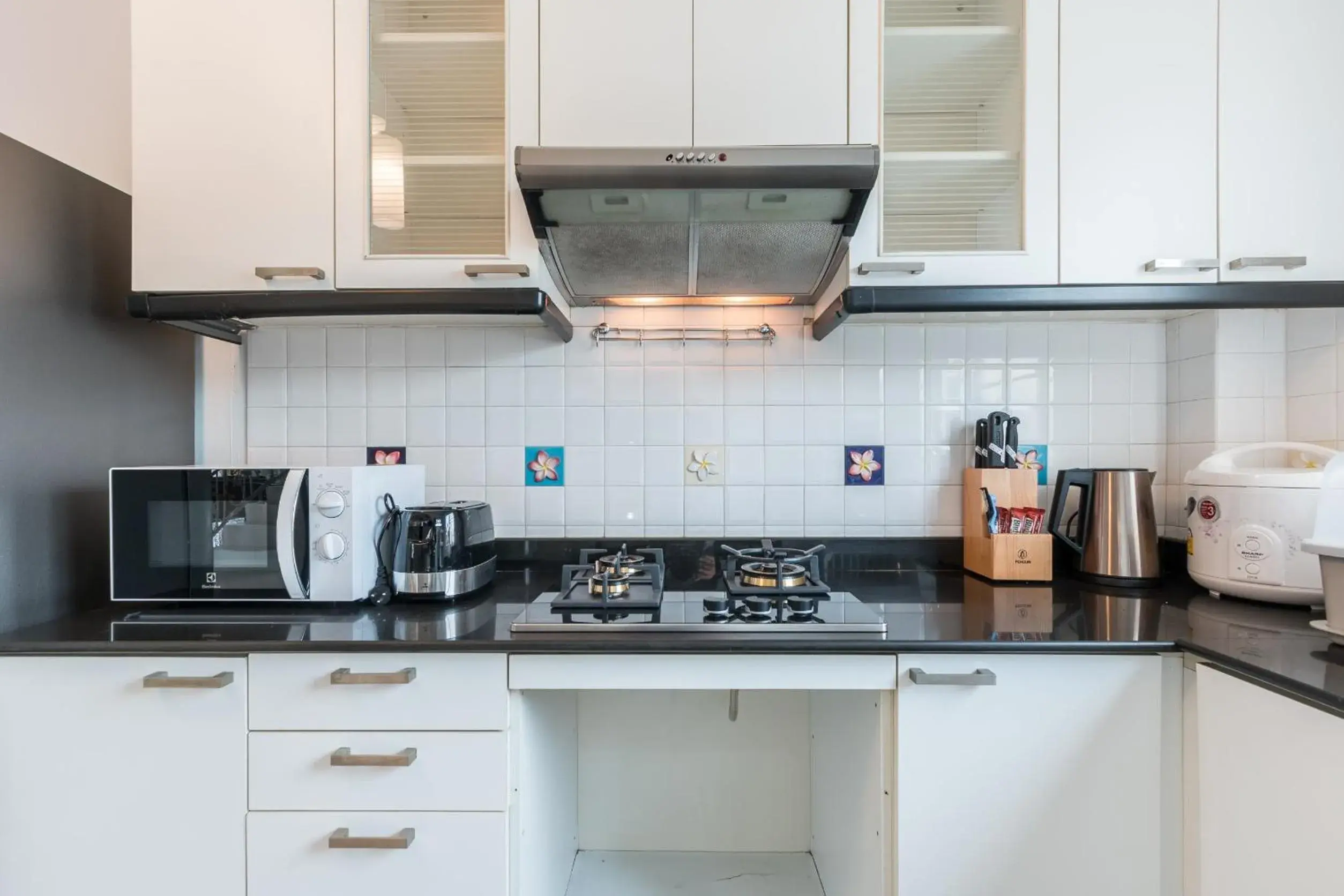 Kitchen or kitchenette in Baan Kiang Lay Phu View Private Pool Villa in Central Hua Hin Kitchen or kitchenette in Baan Kiang Lay Phu View Private Pool Villa in Central Hua Hin