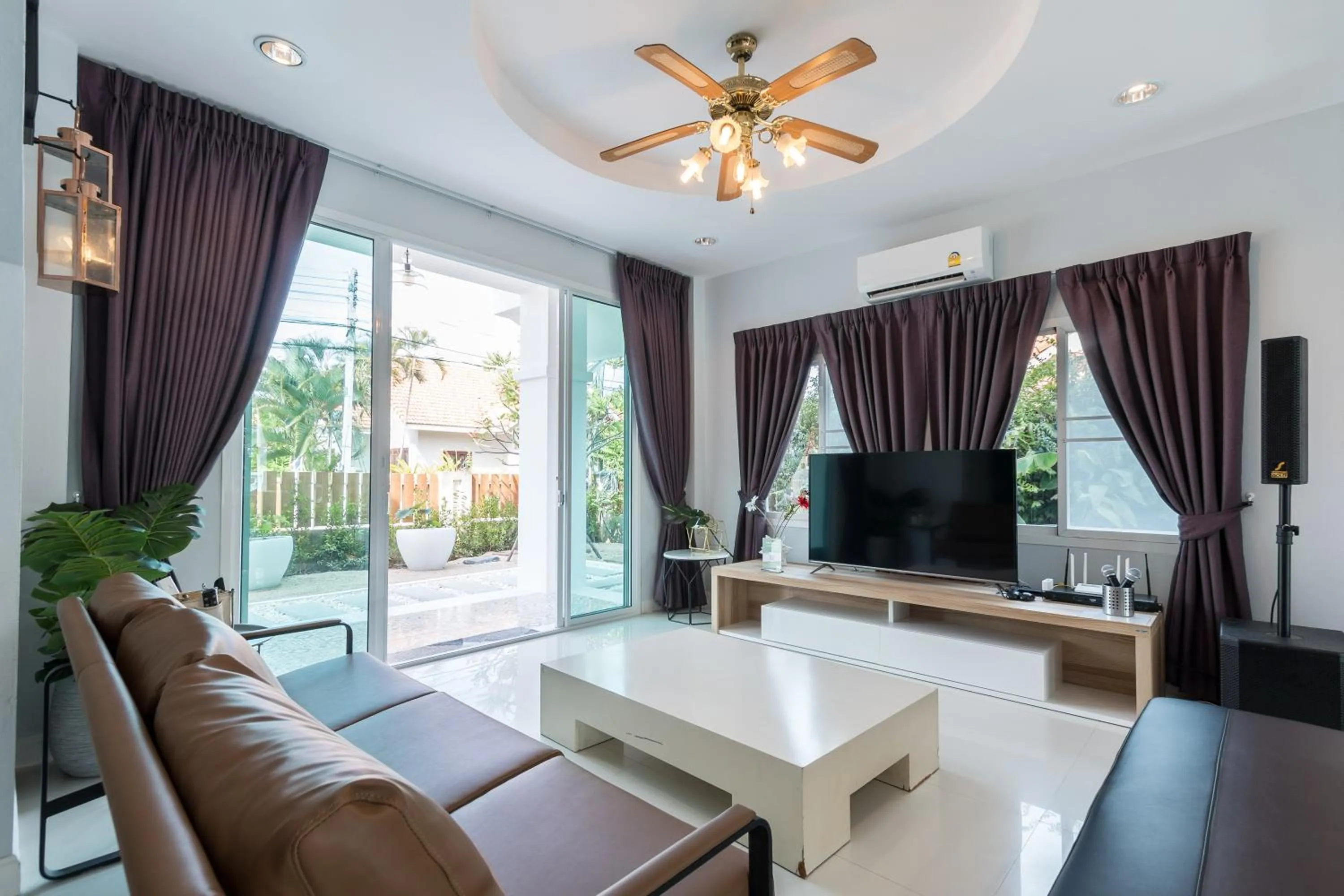 TV and multimedia in Baan Kiang Lay Phu View Private Pool Villa in Central Hua Hin