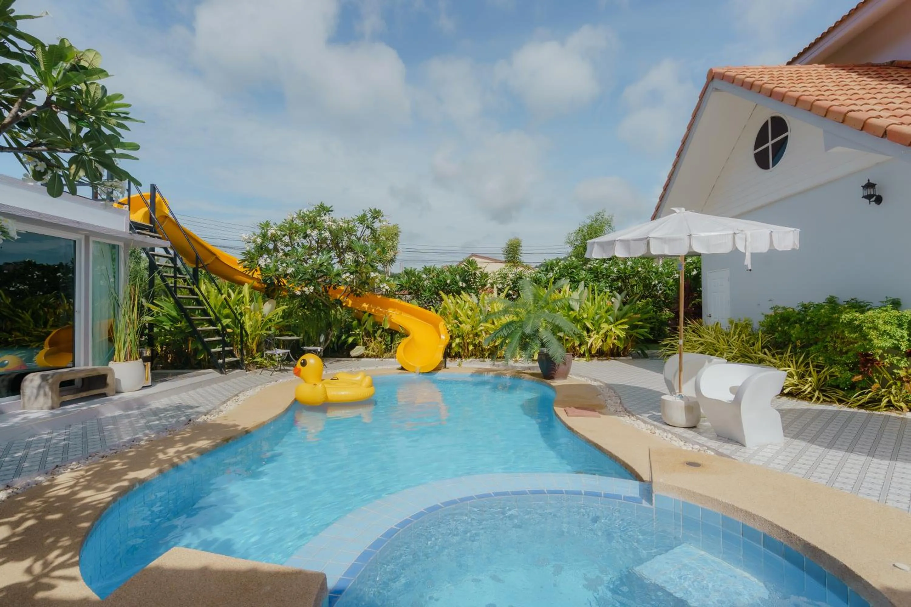 Swimming pool in Baan Kiang Lay Phu View Private Pool Villa in Central Hua Hin