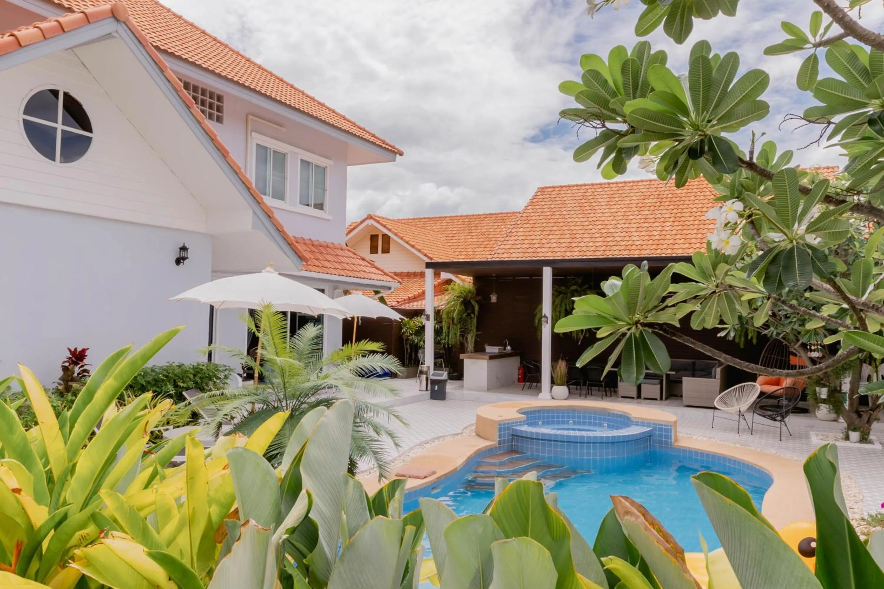 Property building in Baan Kiang Lay Phu View Private Pool Villa in Central Hua Hin