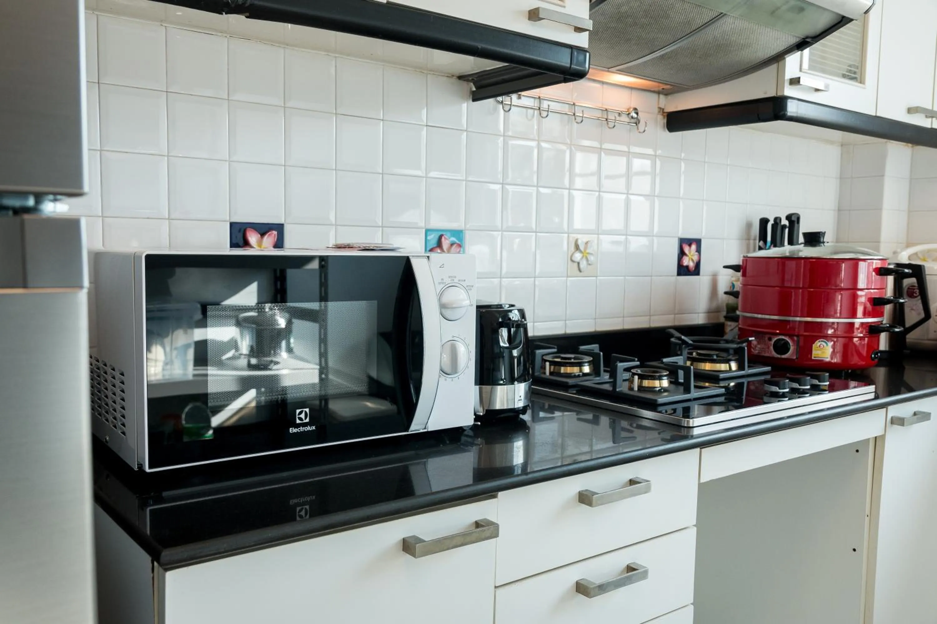 Kitchen or kitchenette in Baan Kiang Lay Phu View Private Pool Villa in Central Hua Hin