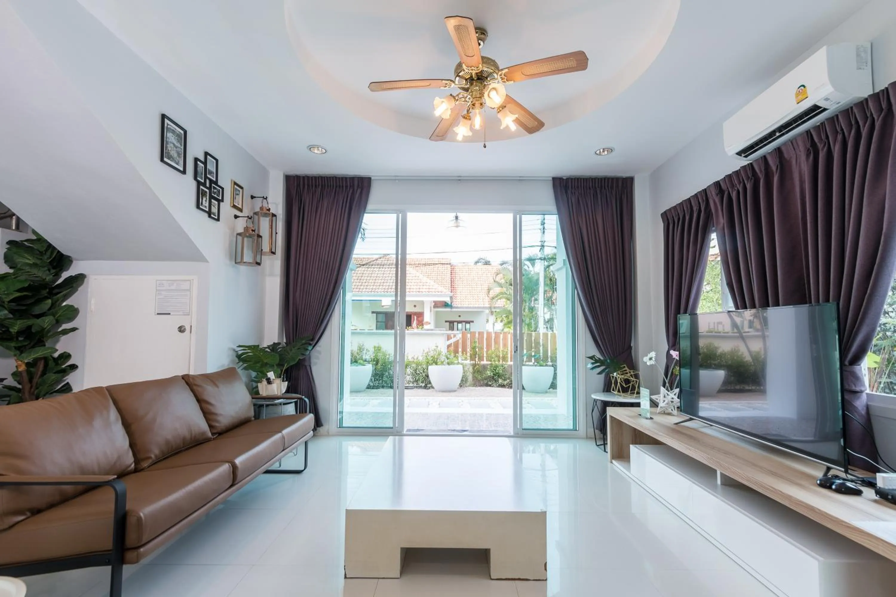 TV and multimedia in Baan Kiang Lay Phu View Private Pool Villa in Central Hua Hin