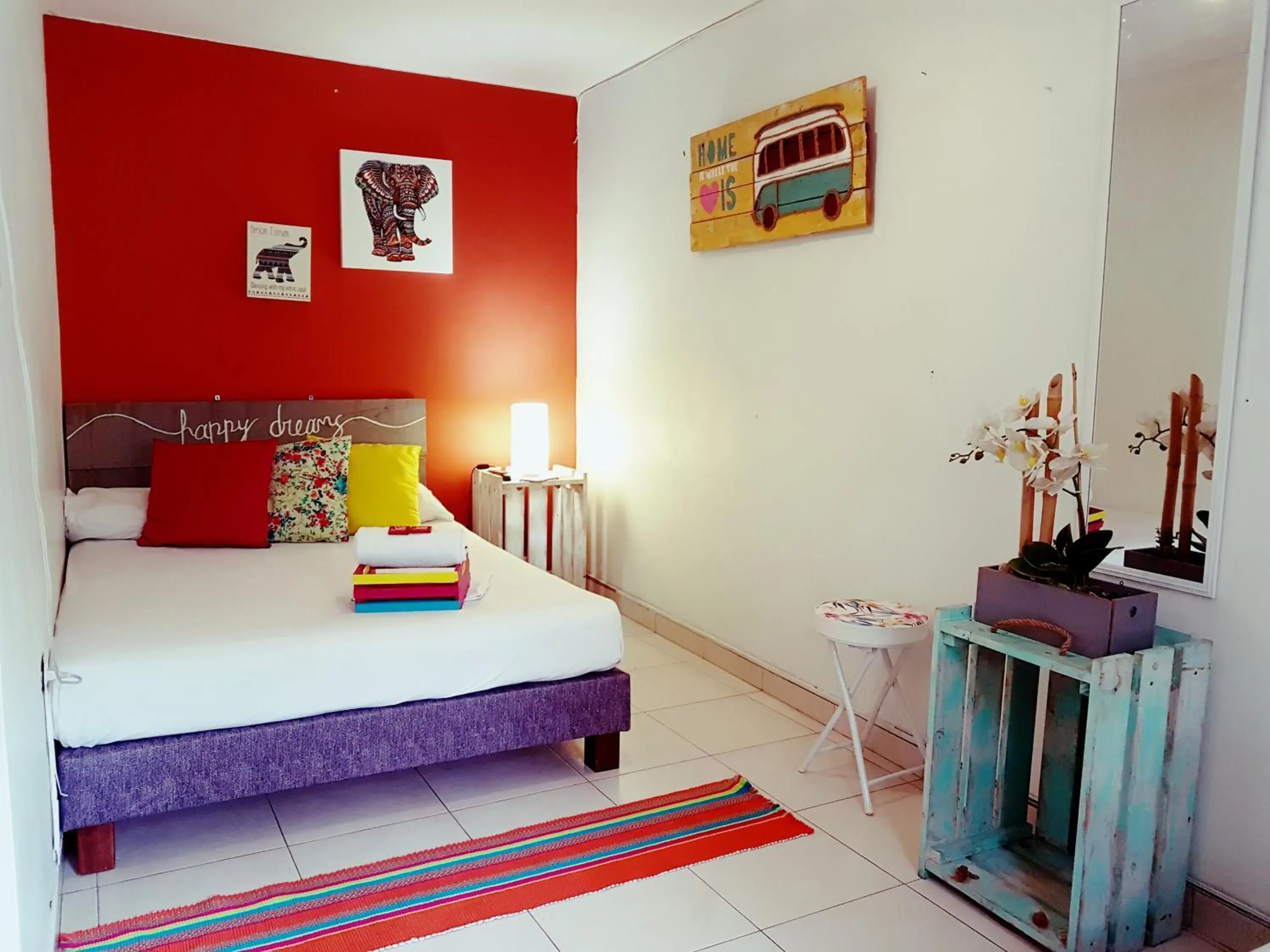 Double Room with Private Bathroom in The Pelican Larry Hostel Double Room with Private Bathroom in The Pelican Larry Hostel