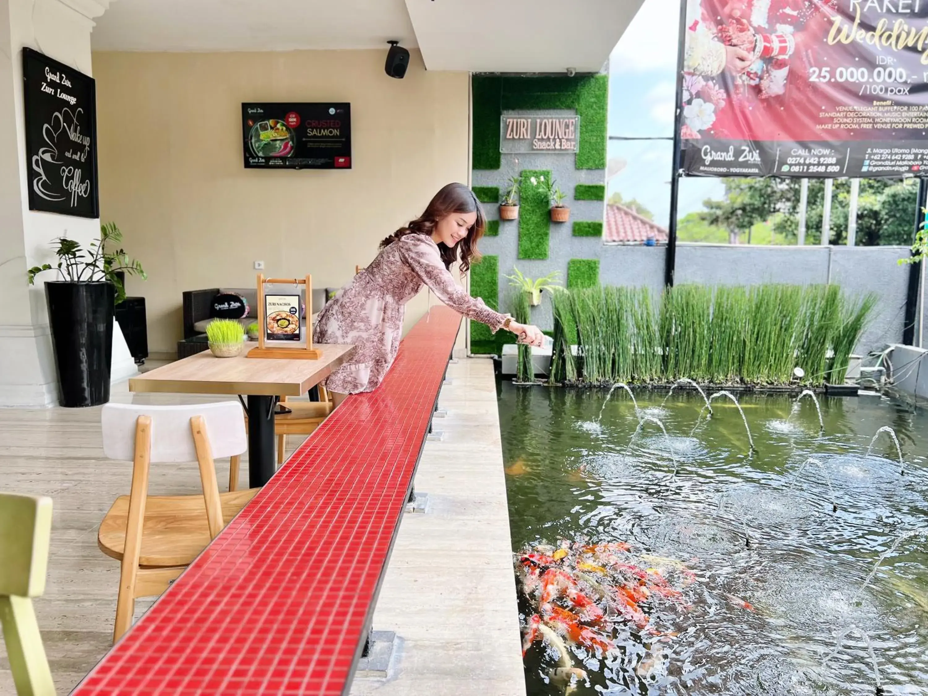 Lounge or bar in Grand Zuri Malioboro Lounge or bar in Grand Zuri Malioboro