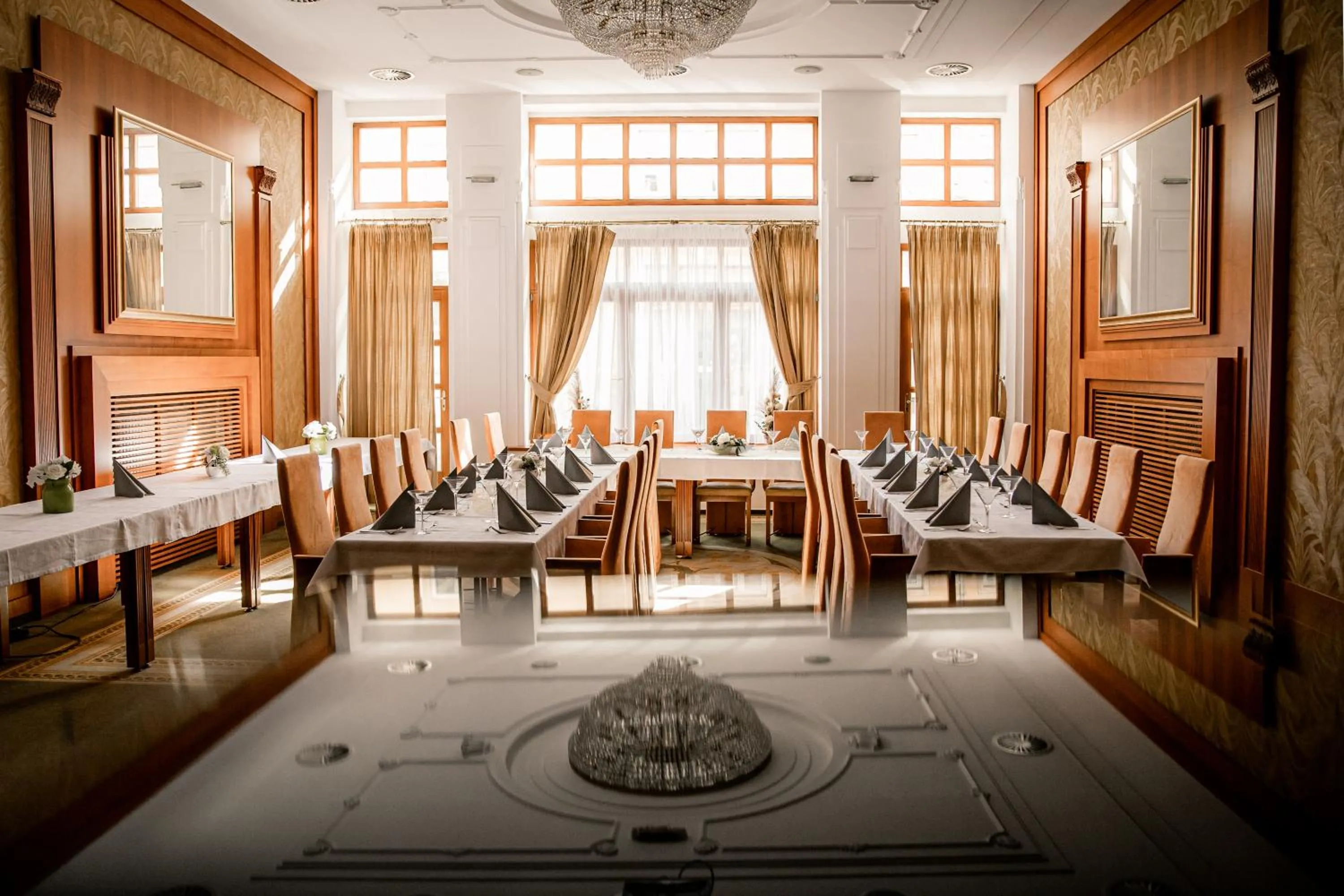 Banquet/Function facilities in Hotel Iberia