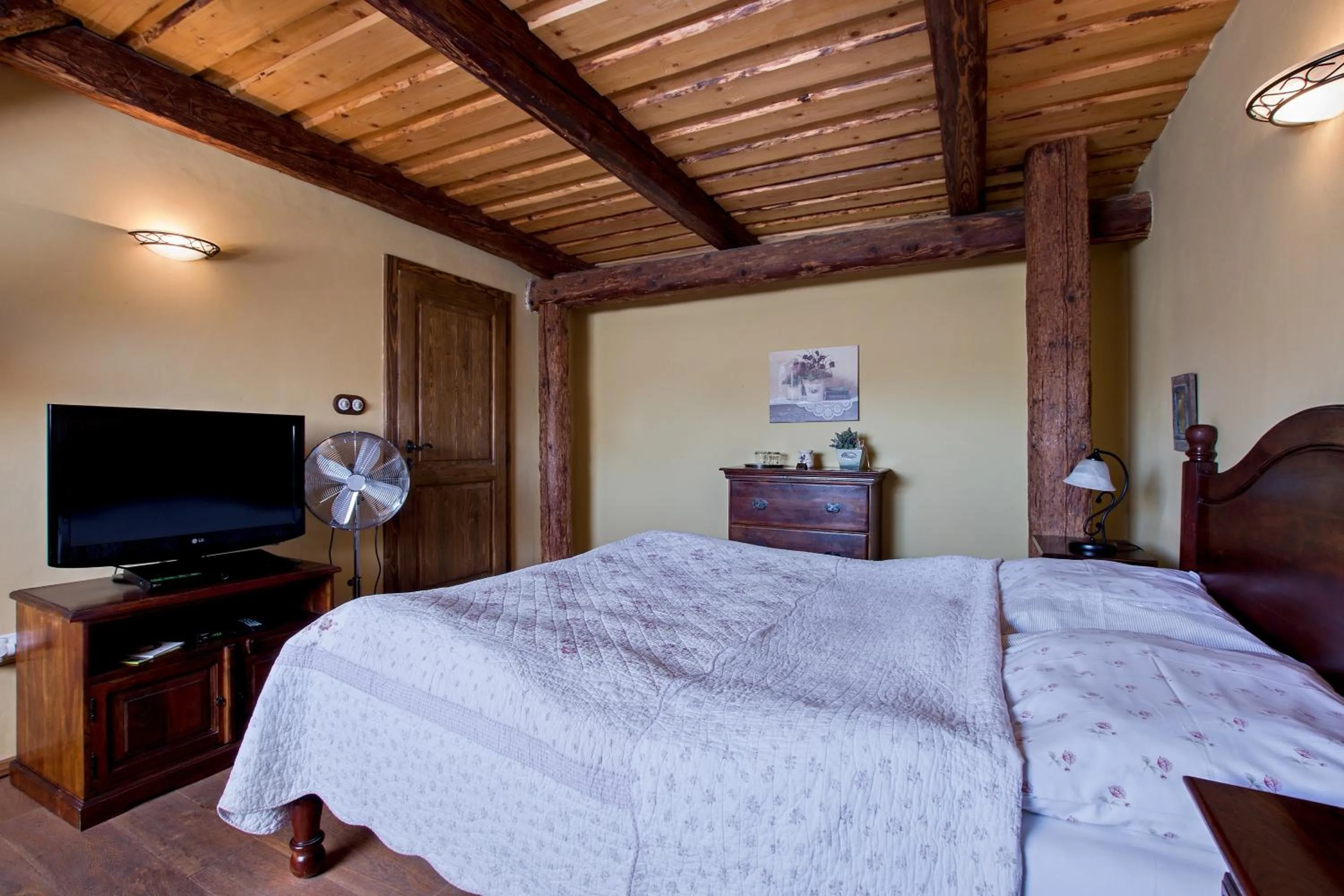 Bed in Dvůr Olšiny -Hotel and Horse-riding