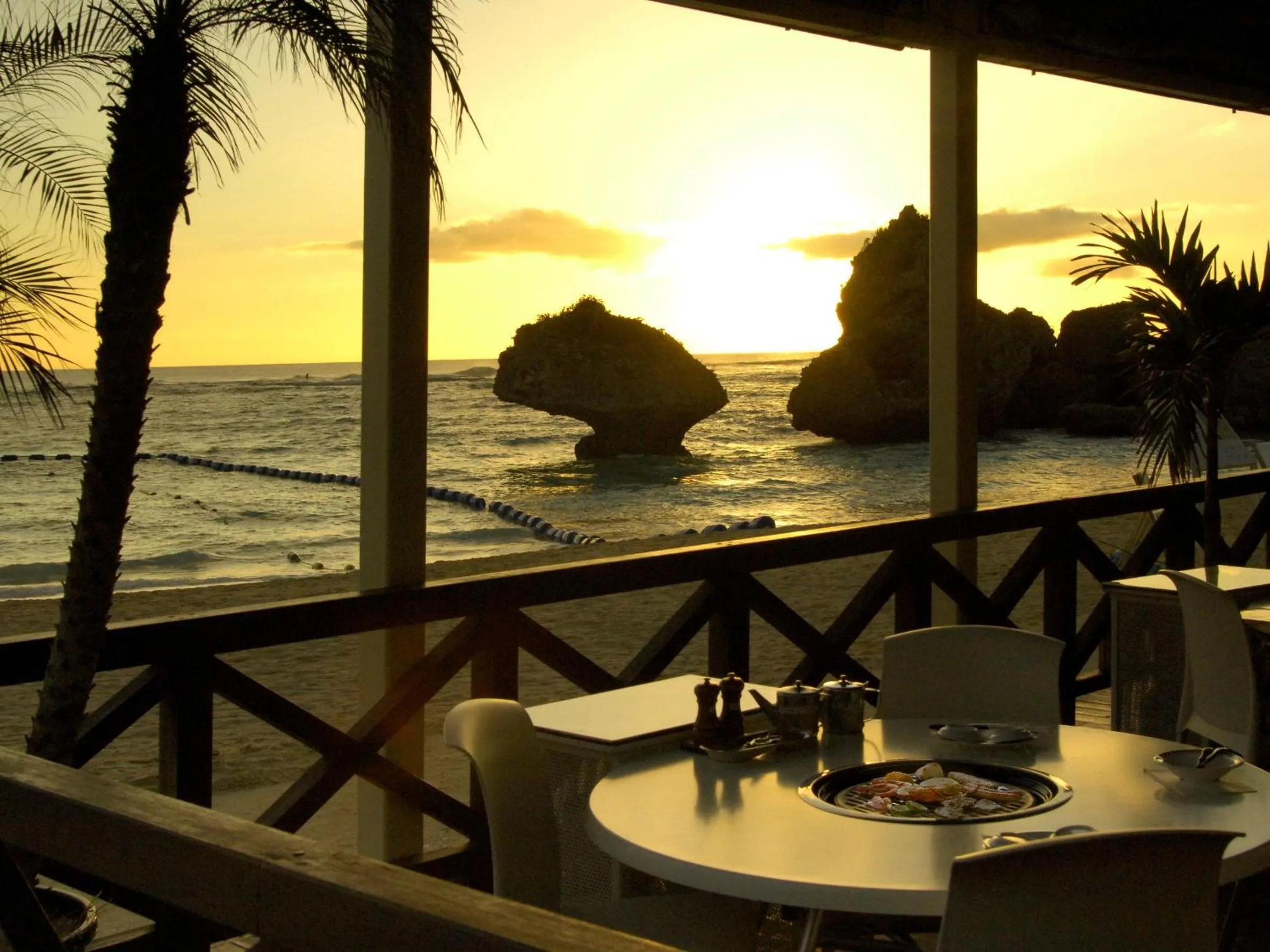 Restaurant/places to eat in Hotel Nikko Alivila