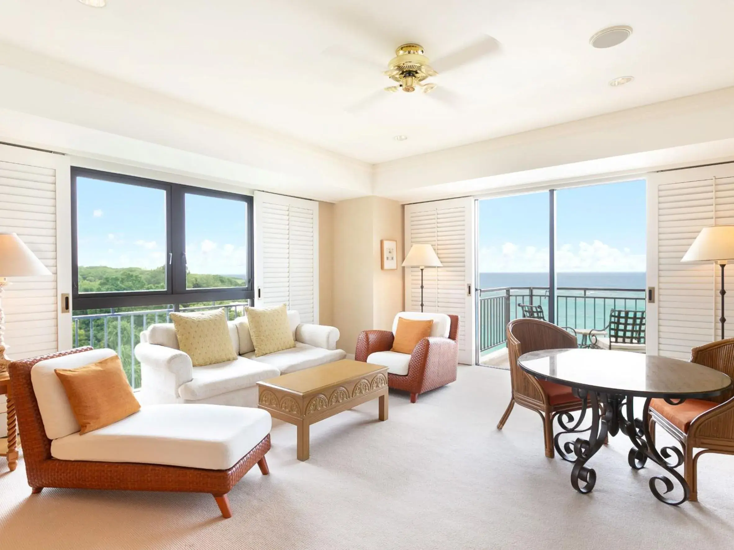 Photo of the whole room in Hotel Nikko Alivila Photo of the whole room in Hotel Nikko Alivila