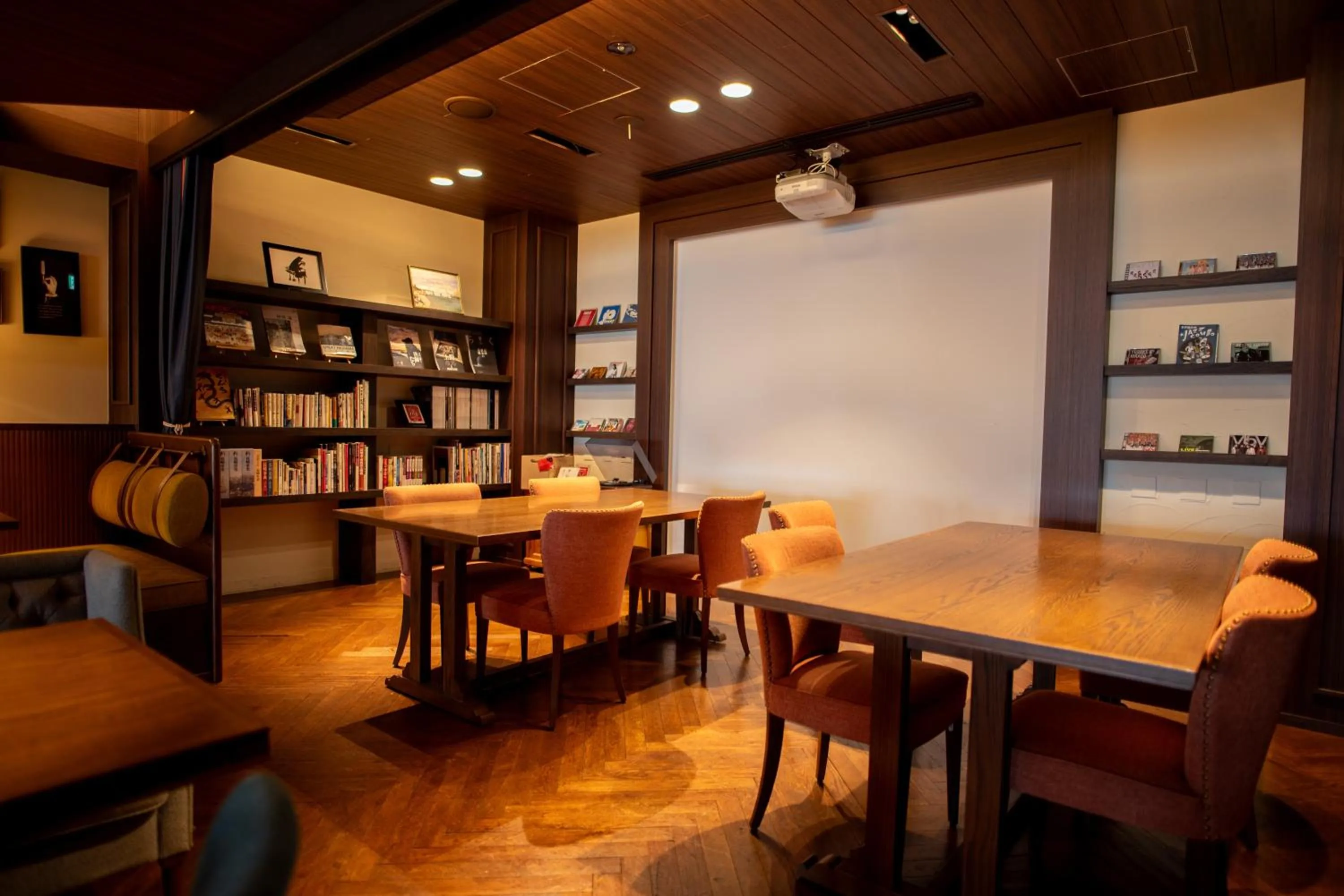 Communal lounge/ TV room in Setre Glover's House Nagasaki