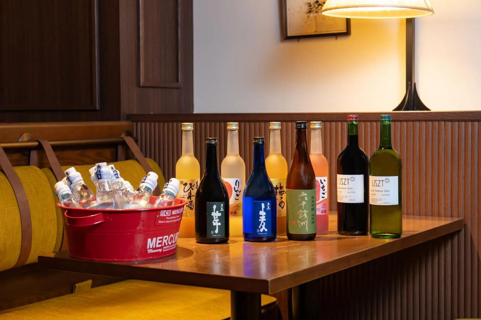 Communal lounge/ TV room in Setre Glover's House Nagasaki