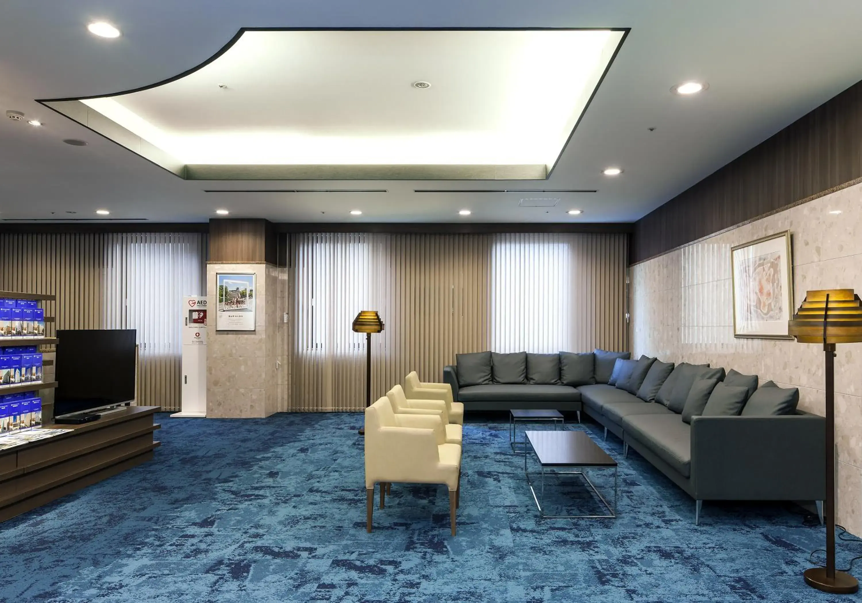 Communal lounge/ TV room, Seating Area in Daiwa Roynet Hotel Toyama