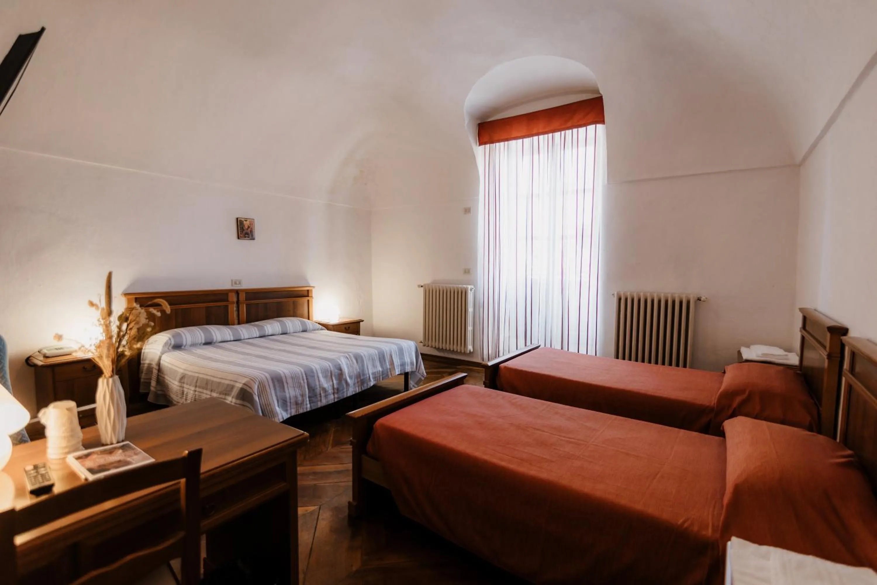 Twin Room in Casa REGINA MONTIS REGALIS