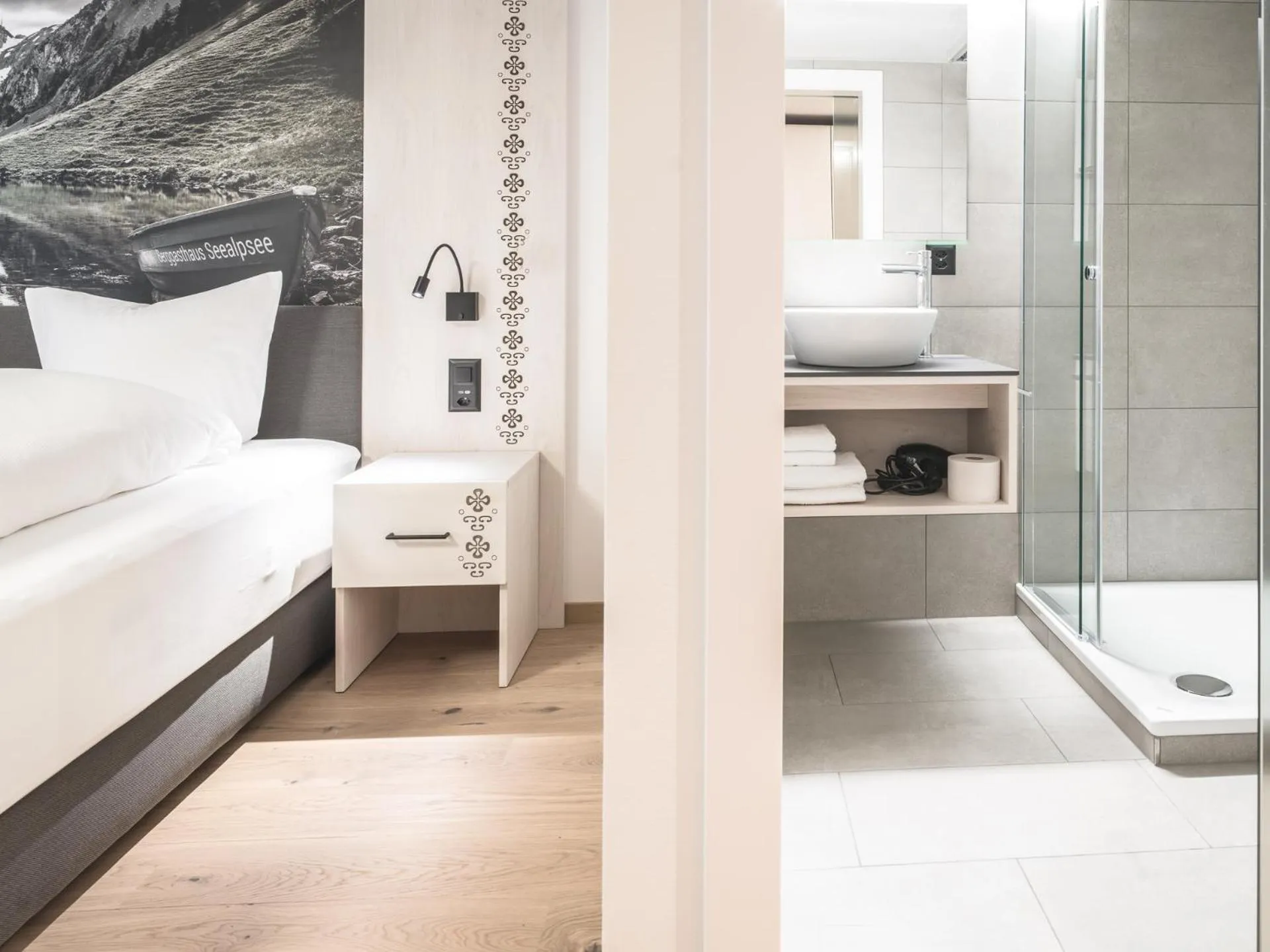 Photo of the whole room, Bed in Traube Restaurant & Hotel