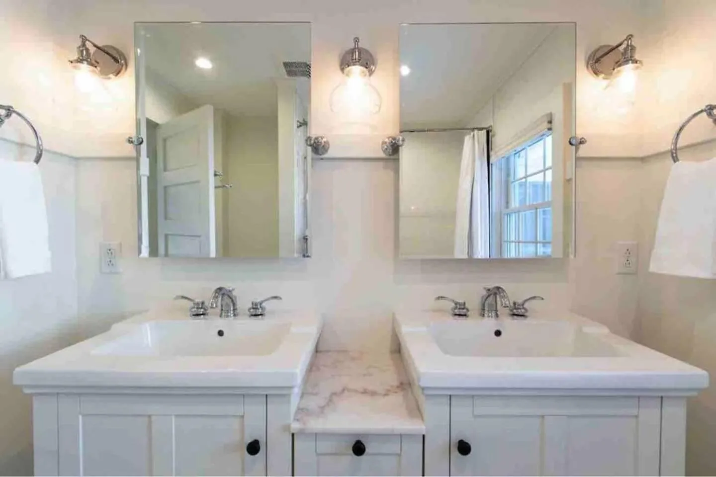 Beautifully Restored Home in Manchester Village