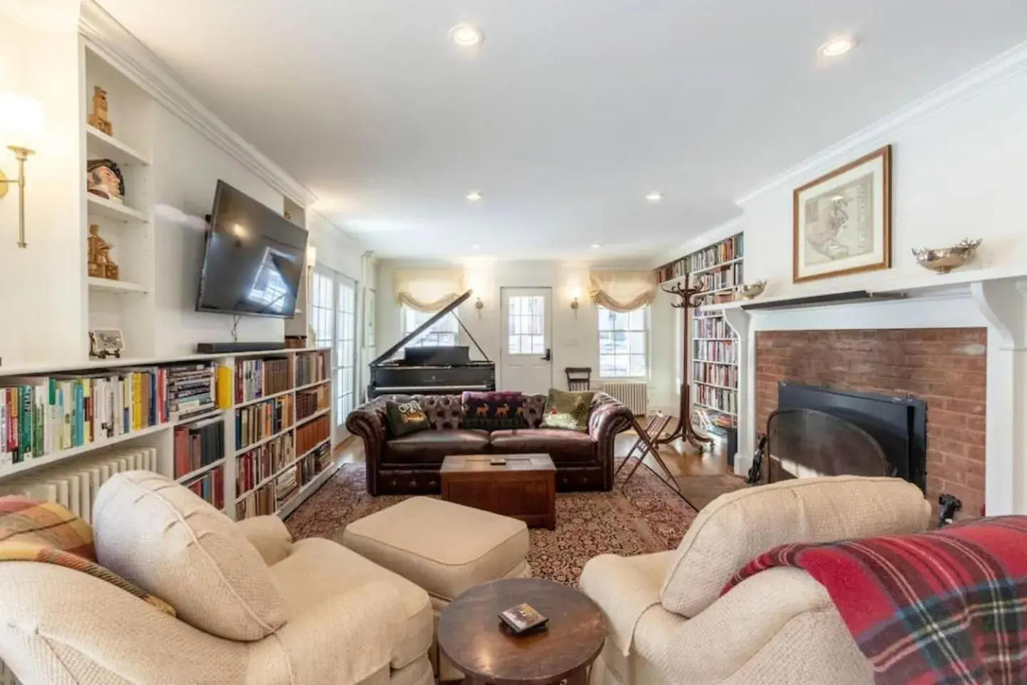 Beautifully Restored Home in Manchester Village Beautifully Restored Home in Manchester Village