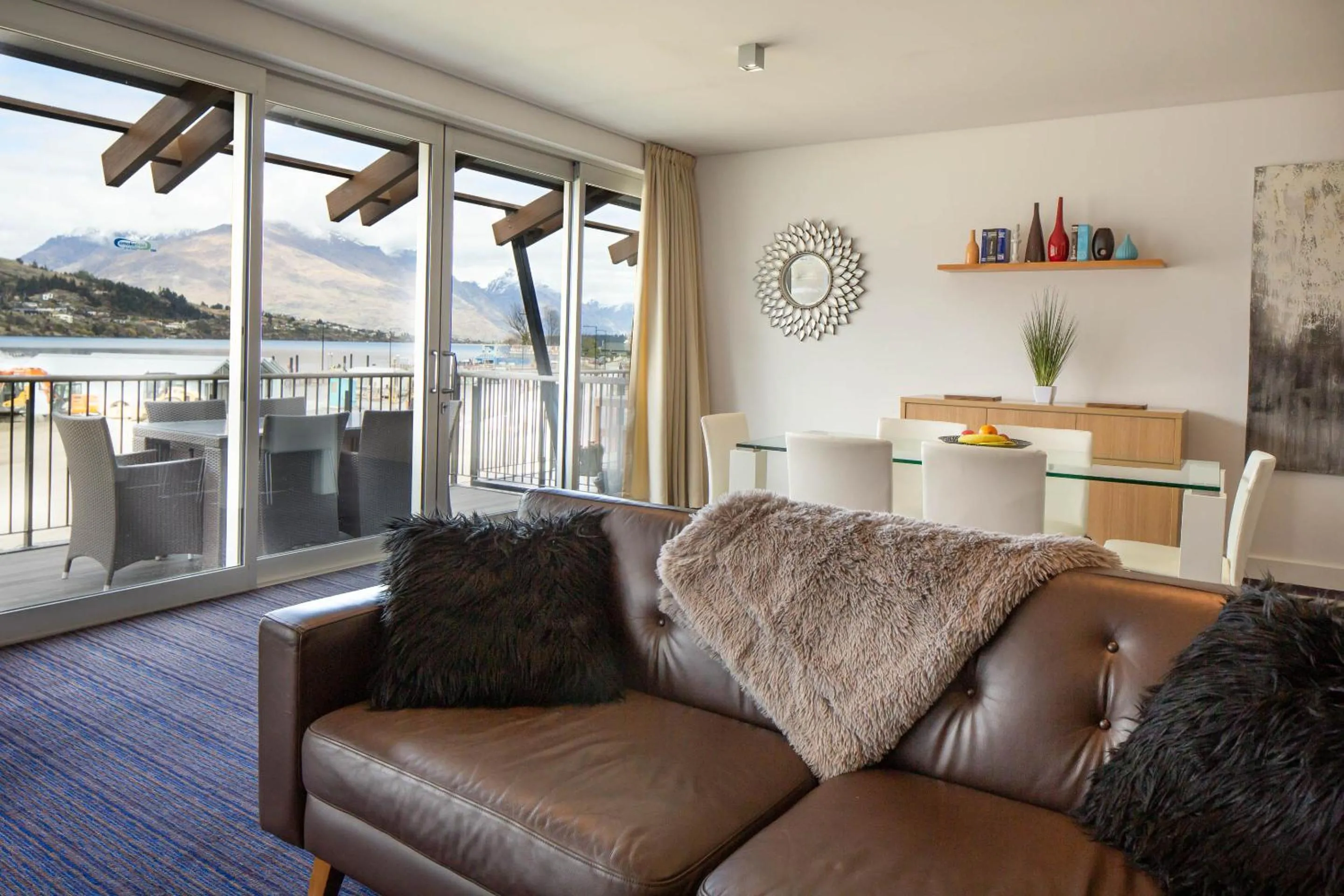 Living room in Hello QT Marina