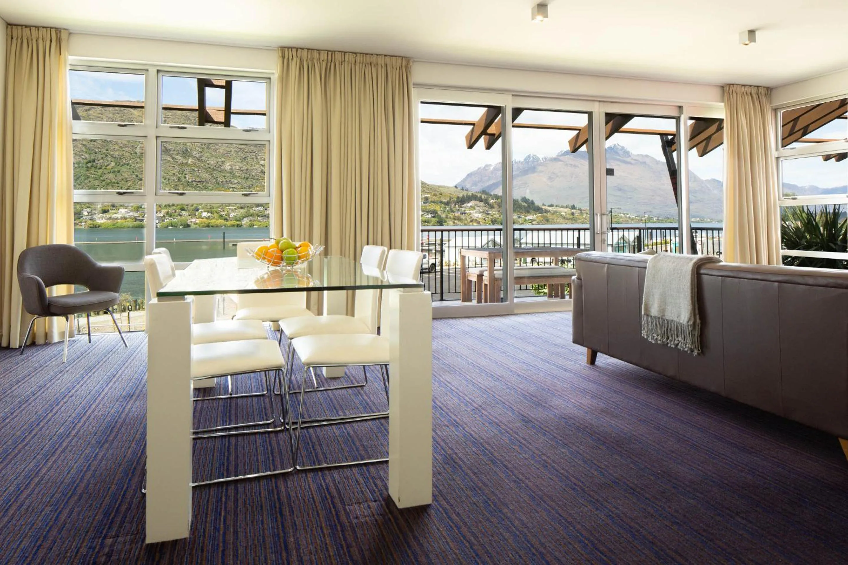 Dining area in Hello QT Marina