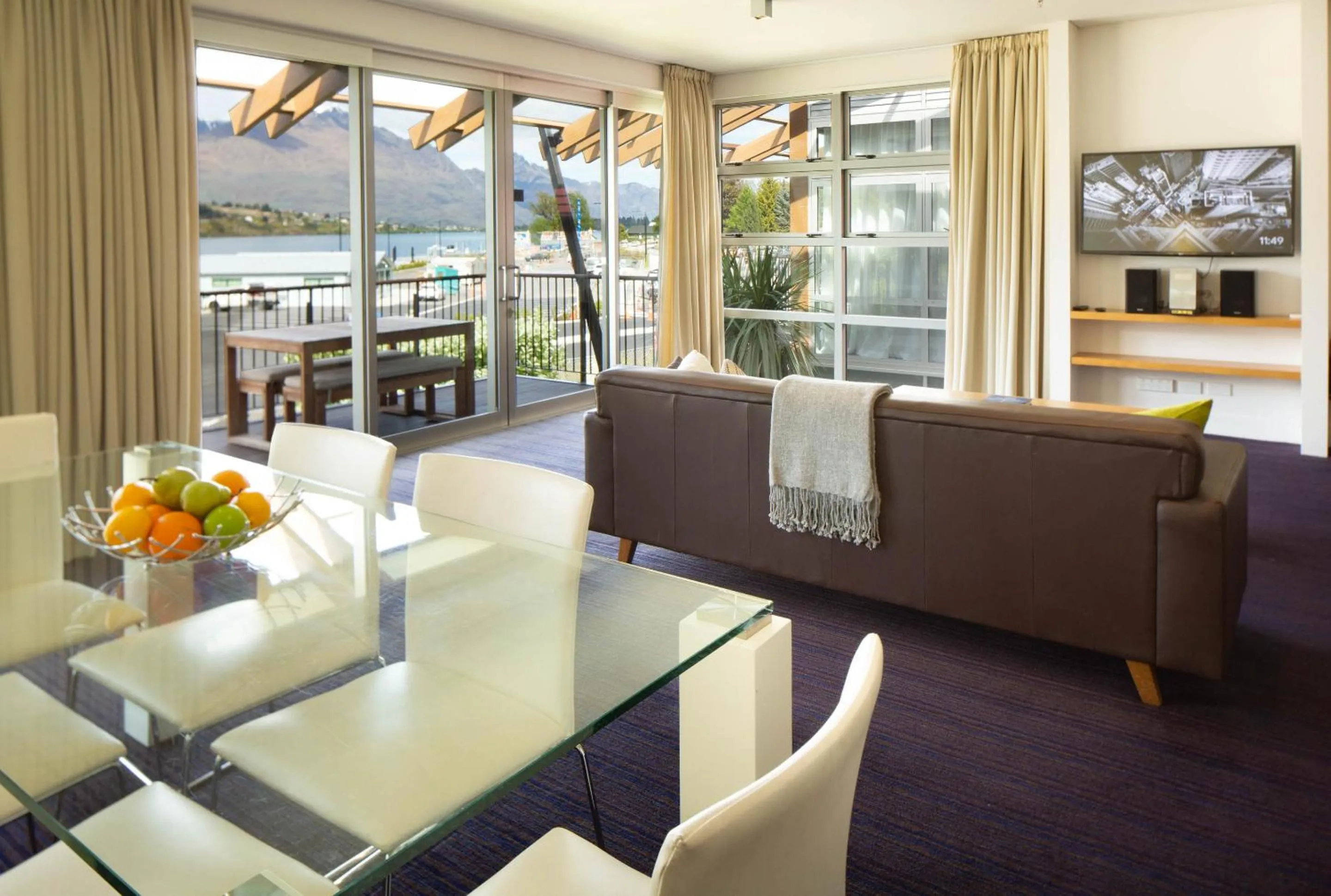 Living room in Hello QT Marina