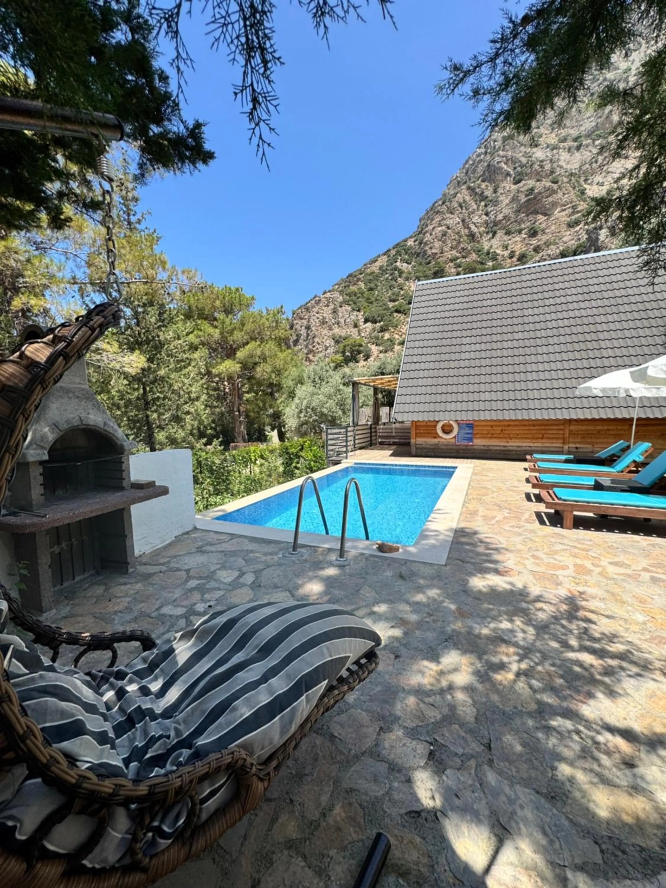 Mountain view in KiDRAK OTEL MONTENEGRO-1