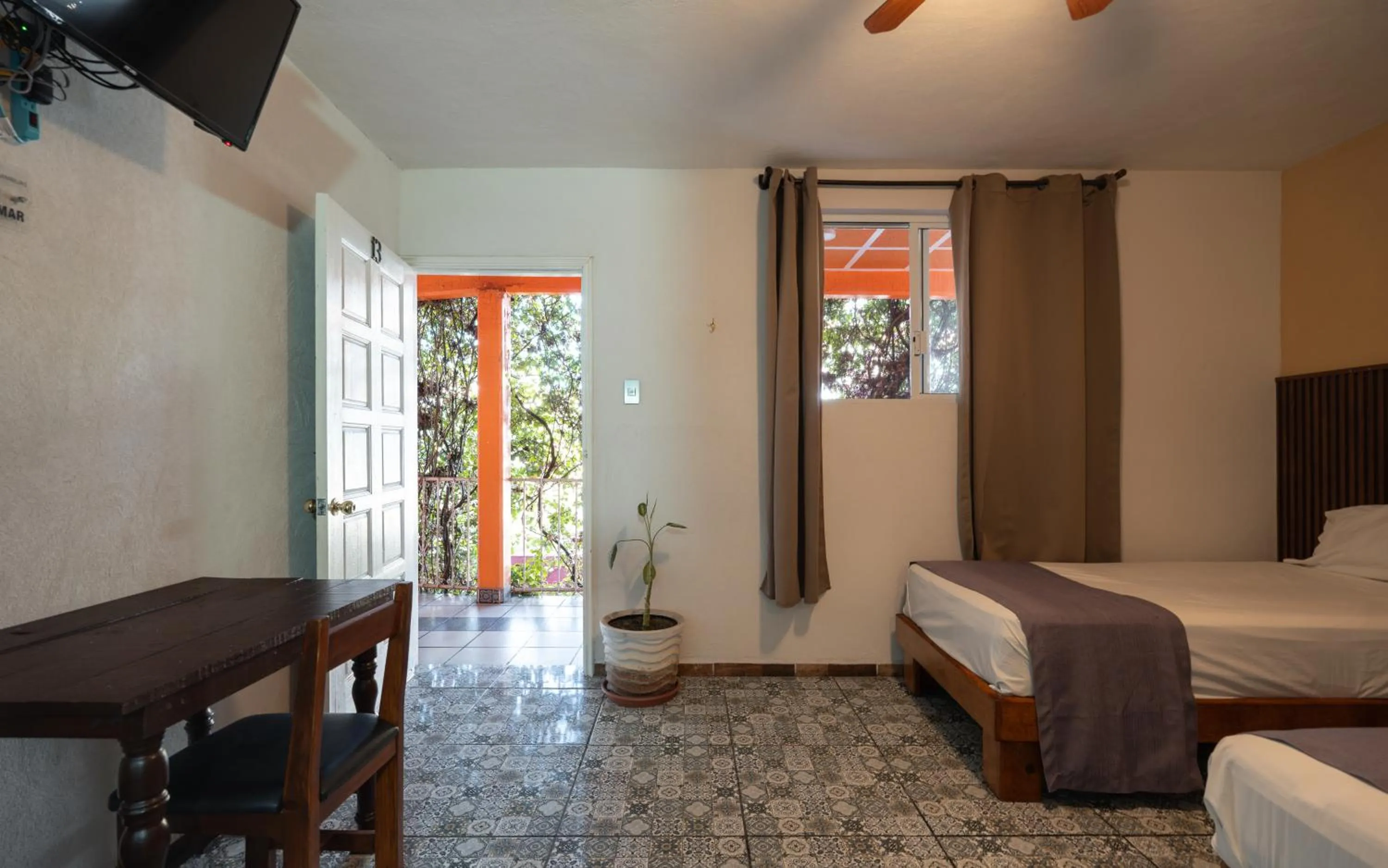 Bed in Hotel Posada Bugambilias