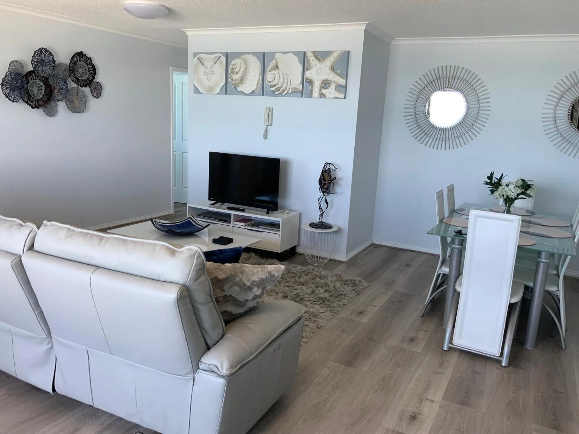 TV and multimedia in Beachfront Towers