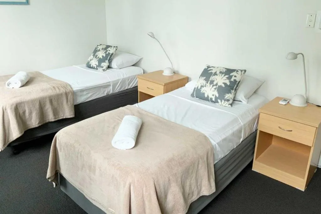 Bedroom, Bed in Beachfront Towers