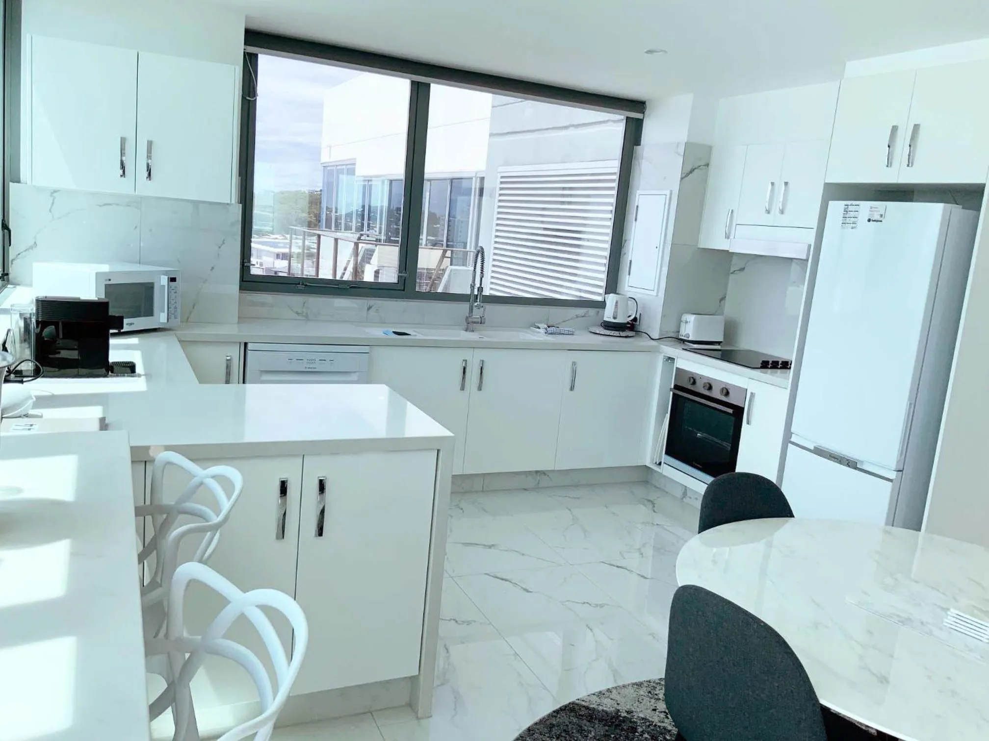 Coffee/tea facilities in Beachfront Towers